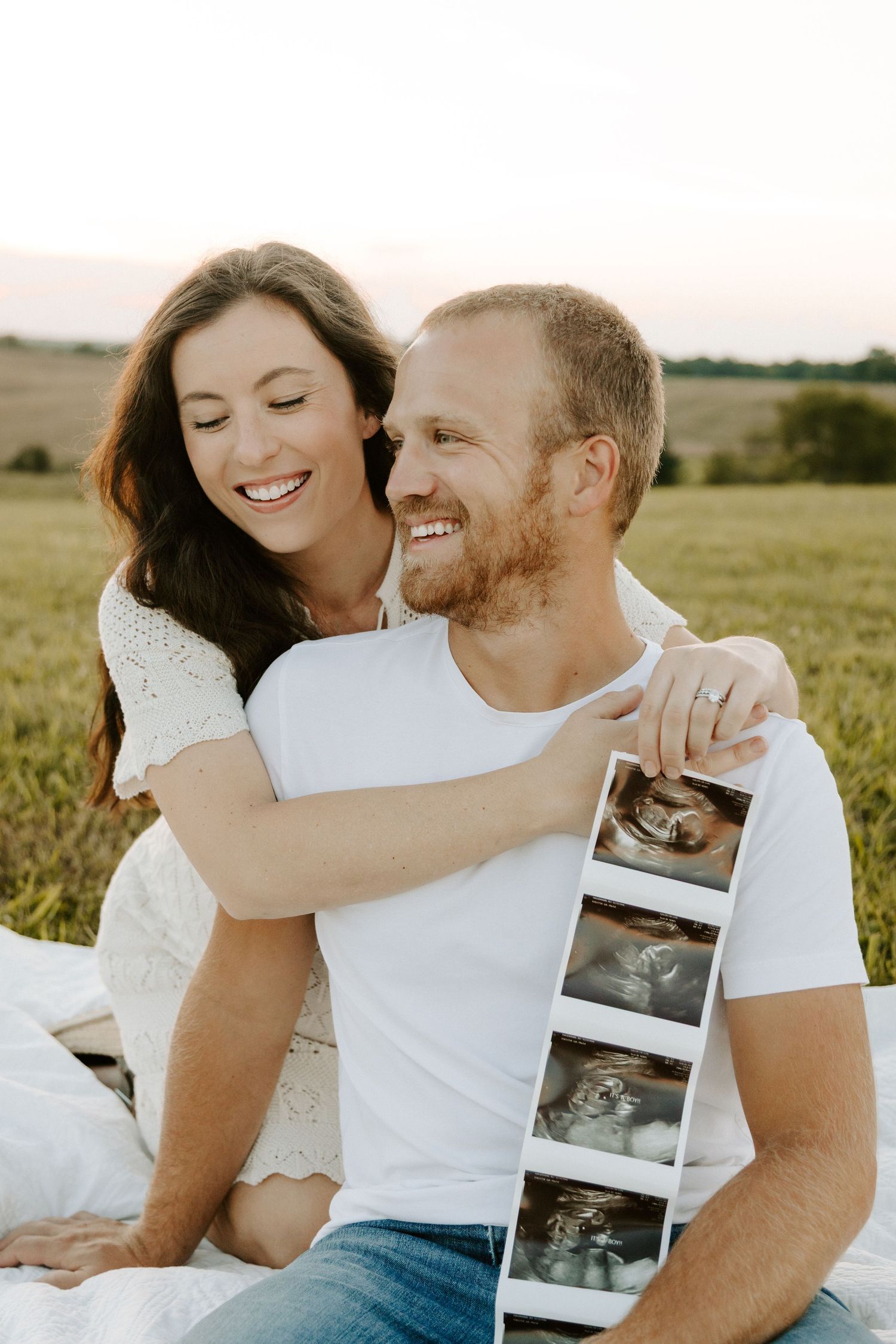 Middle Tennessee couple's maternity photography