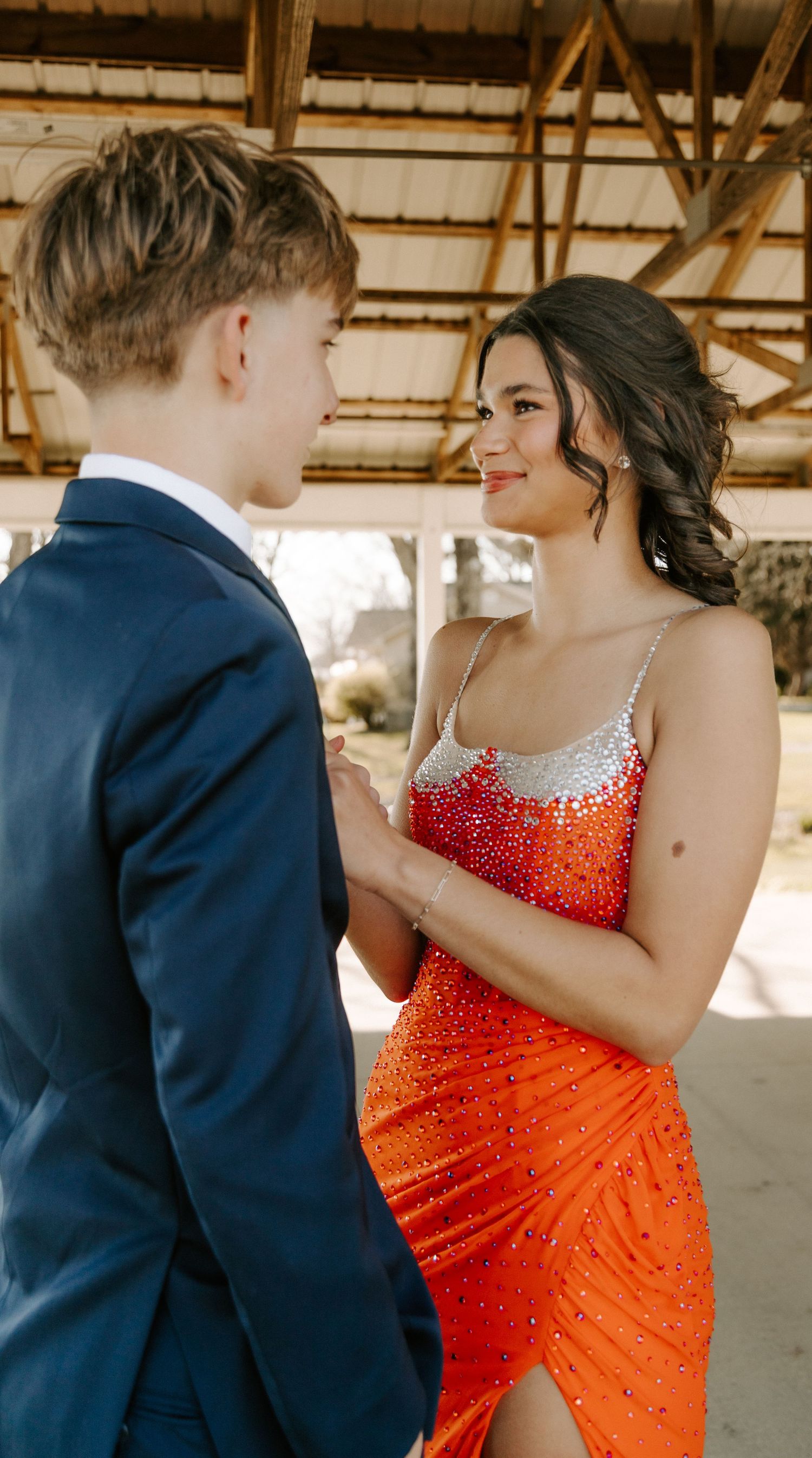 Middle Tennessee senior and prom couple's lake photography