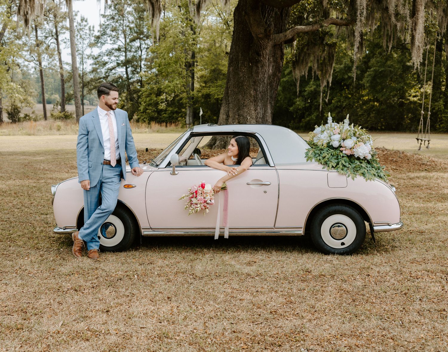 Charleston wedding/engagement/couple photos at Pine Creek Place