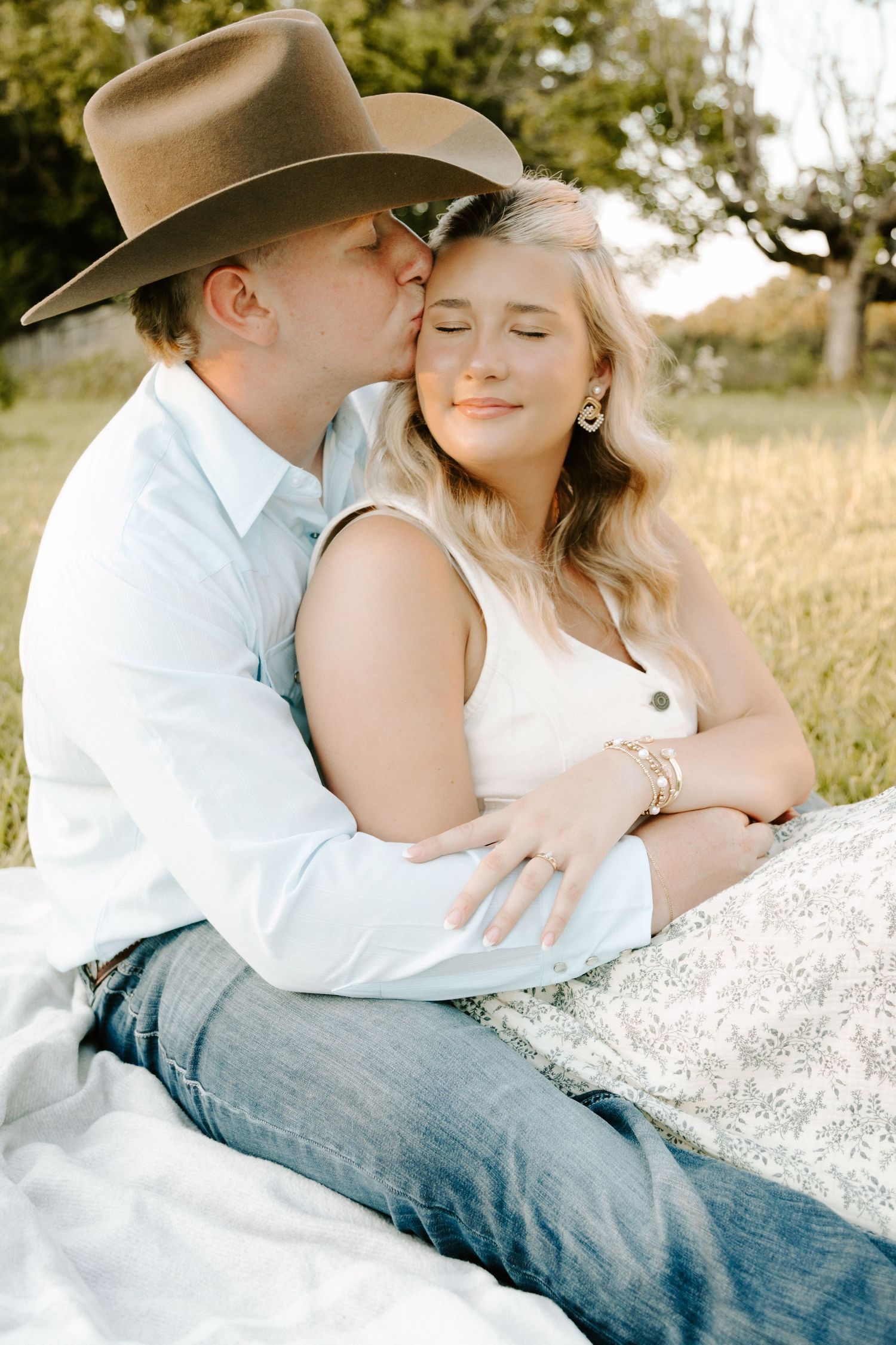 Middle Tennessee farm couple's engagement photography
