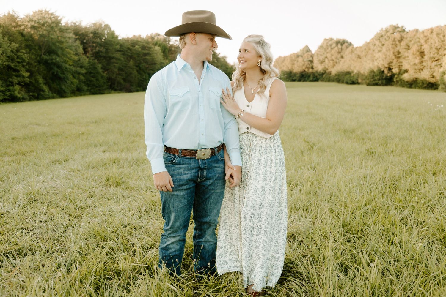 Middle Tennessee farm couple's engagement photography