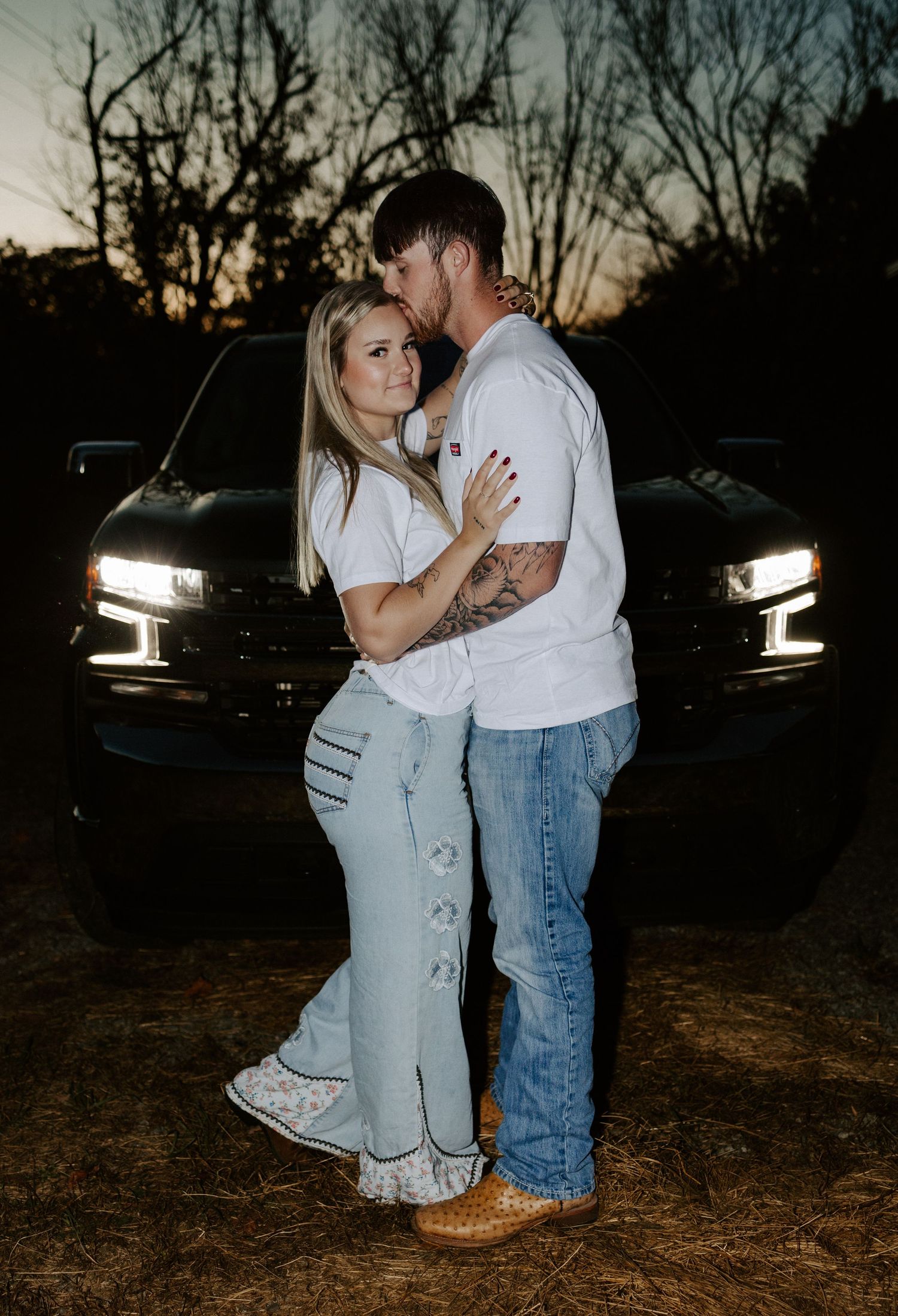 Middle Tennessee farm couple's engagement photography