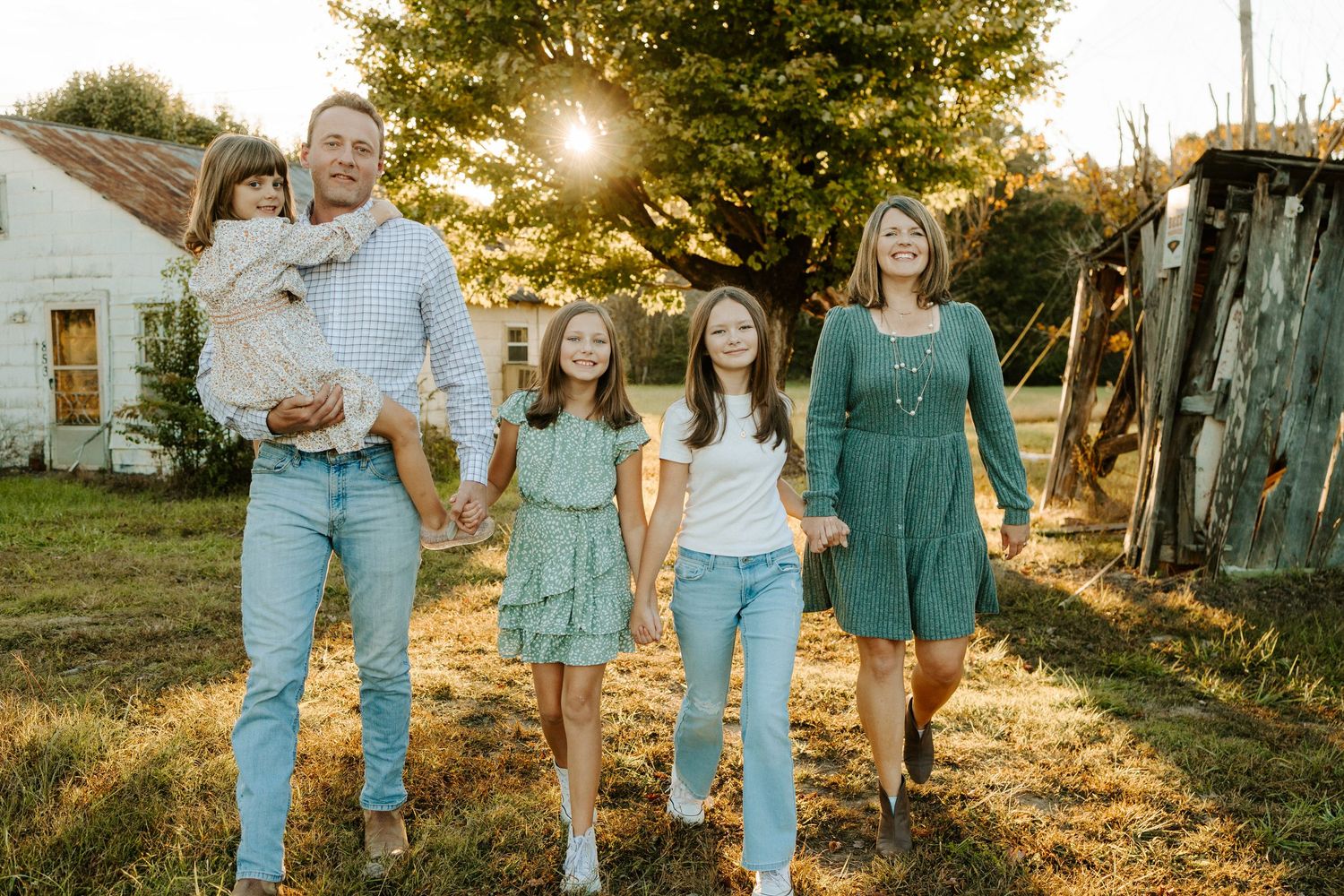 Middle Tennessee farm family photography