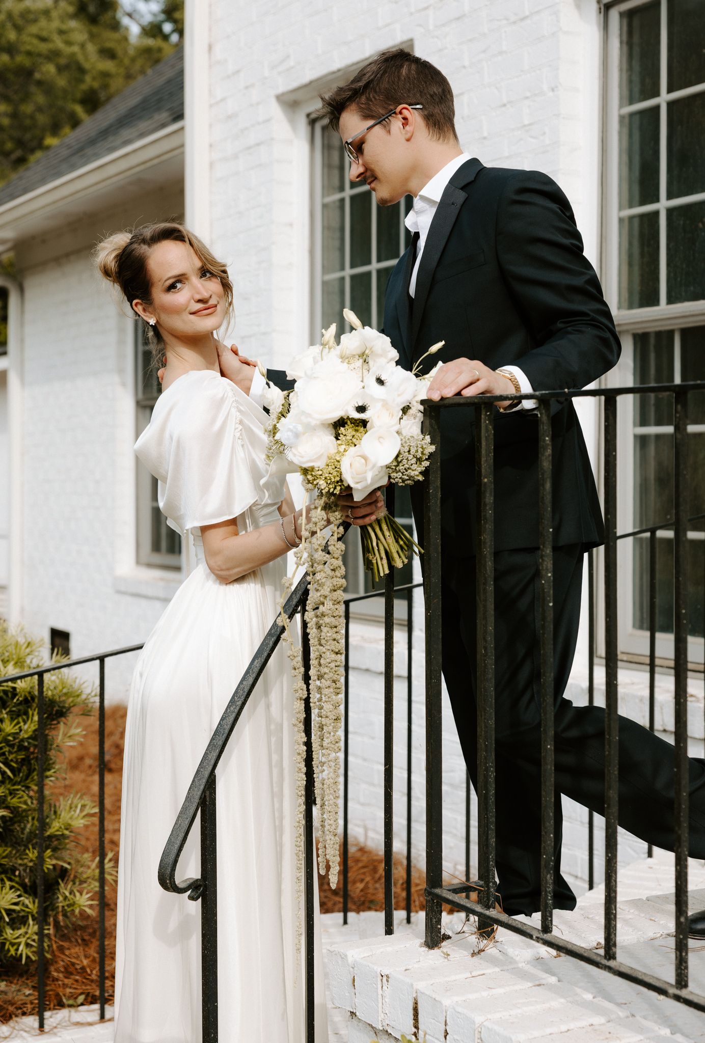 Charleston wedding/engagement/couple photos at Pine Creek Place