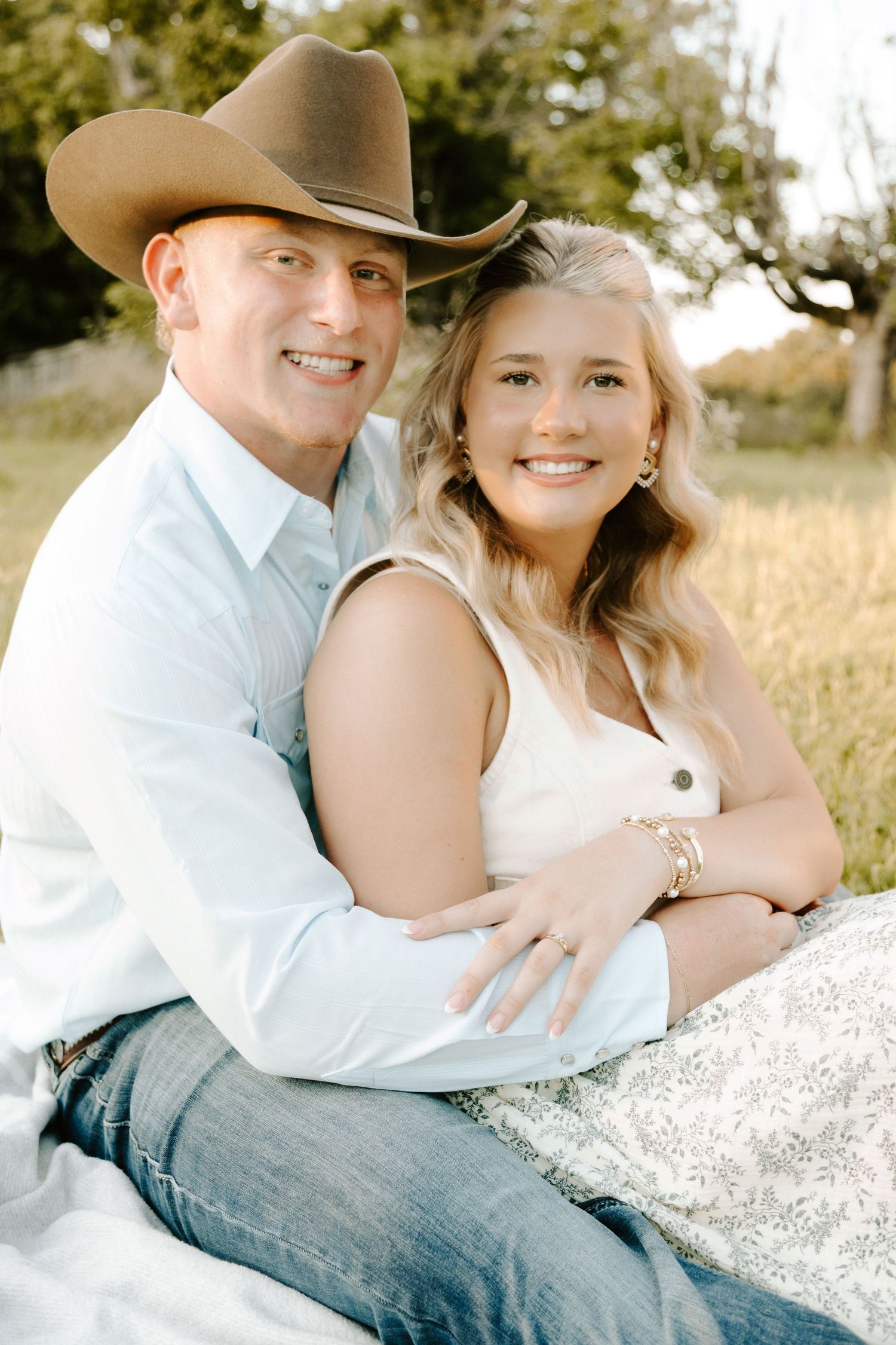 Middle Tennessee farm couple's engagement photography