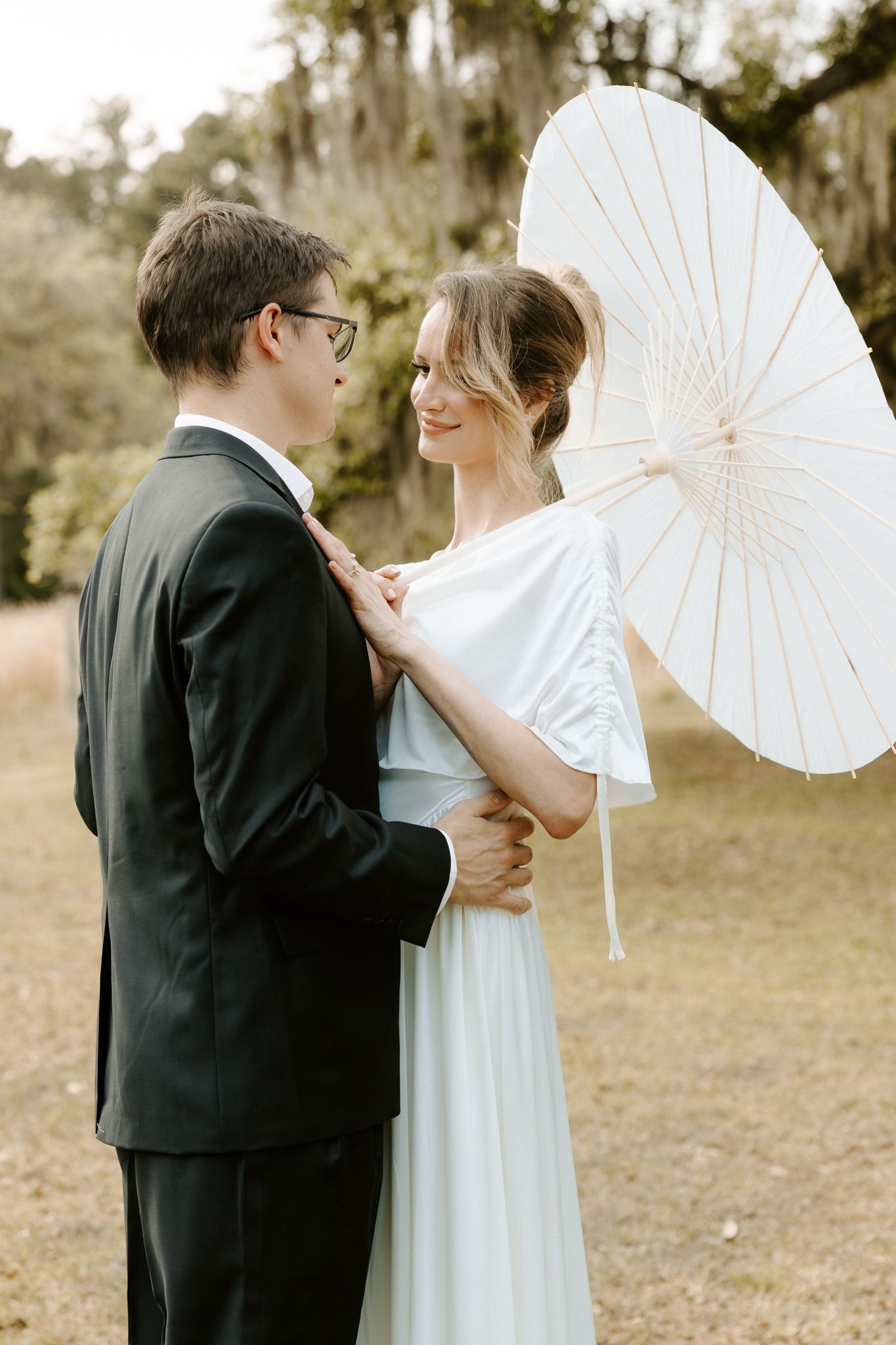 Charleston wedding/engagement/couple photos at Pine Creek Place