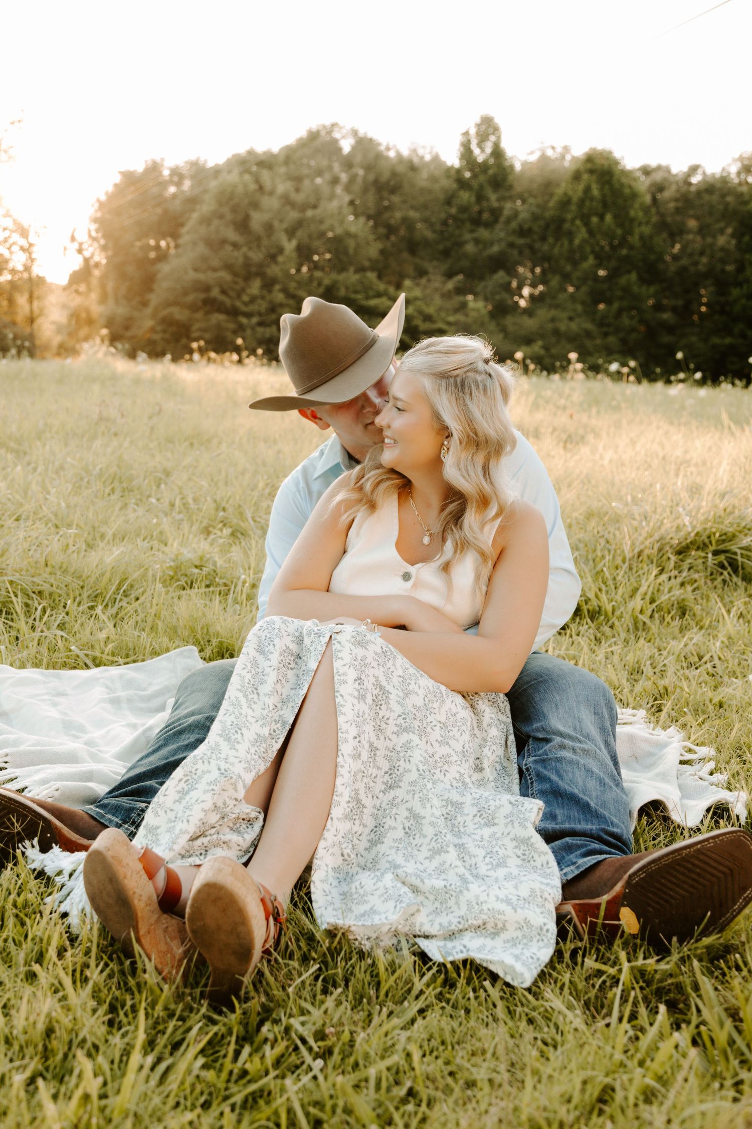 Middle Tennessee farm couple's engagement photography