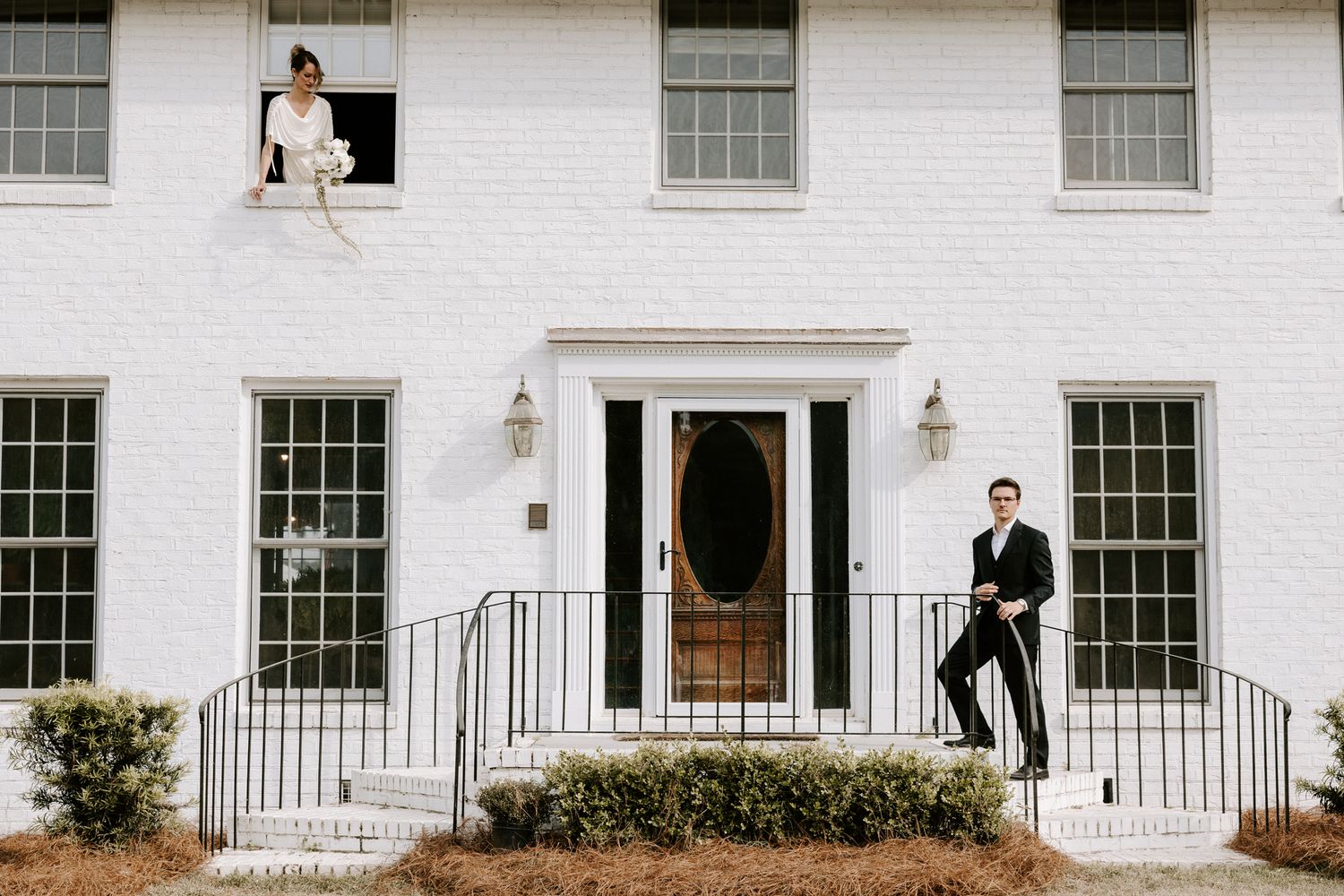 Charleston wedding/engagement/couple photos at Pine Creek Place
