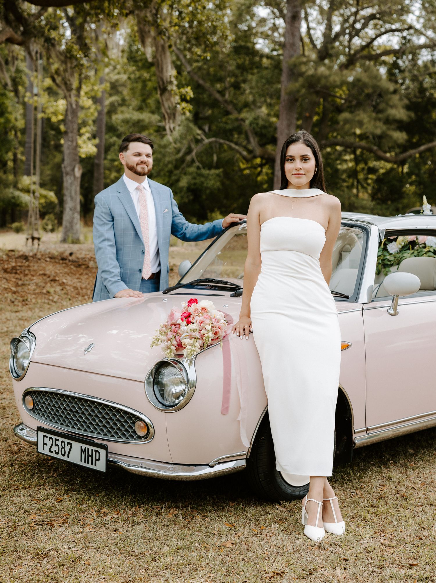 Charleston wedding/engagement/couple photos at Pine Creek Place