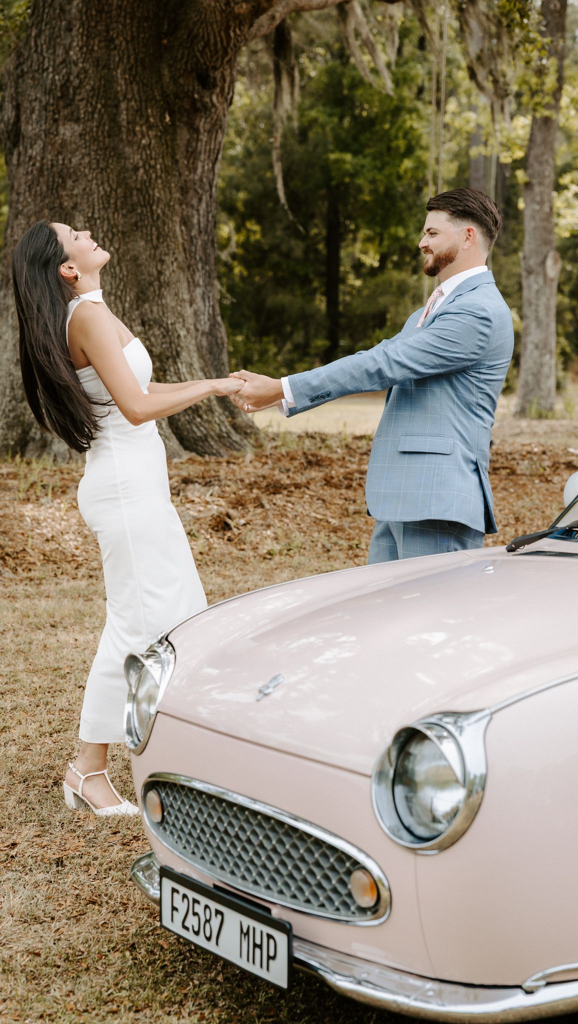 Charleston wedding/engagement/couple photos at Pine Creek Place