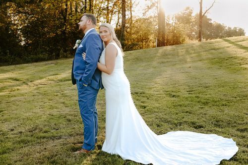 Middle Tennessee outdoor wedding couple's photography
