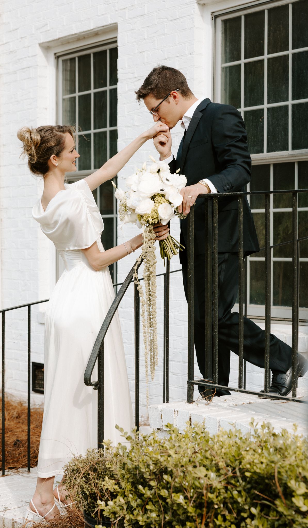 Charleston wedding/engagement/couple photos at Pine Creek Place