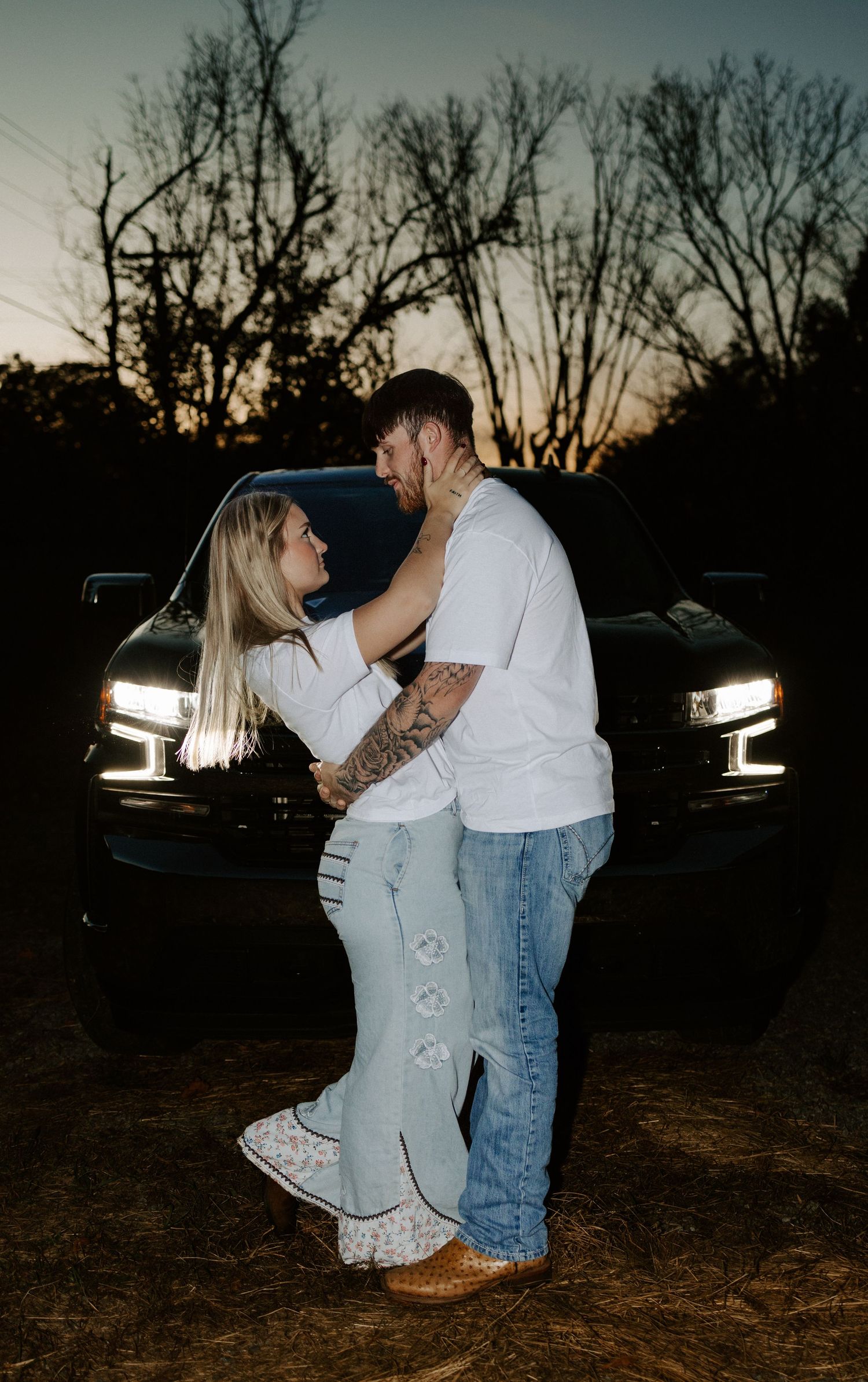 Middle Tennessee farm couple's engagement photography