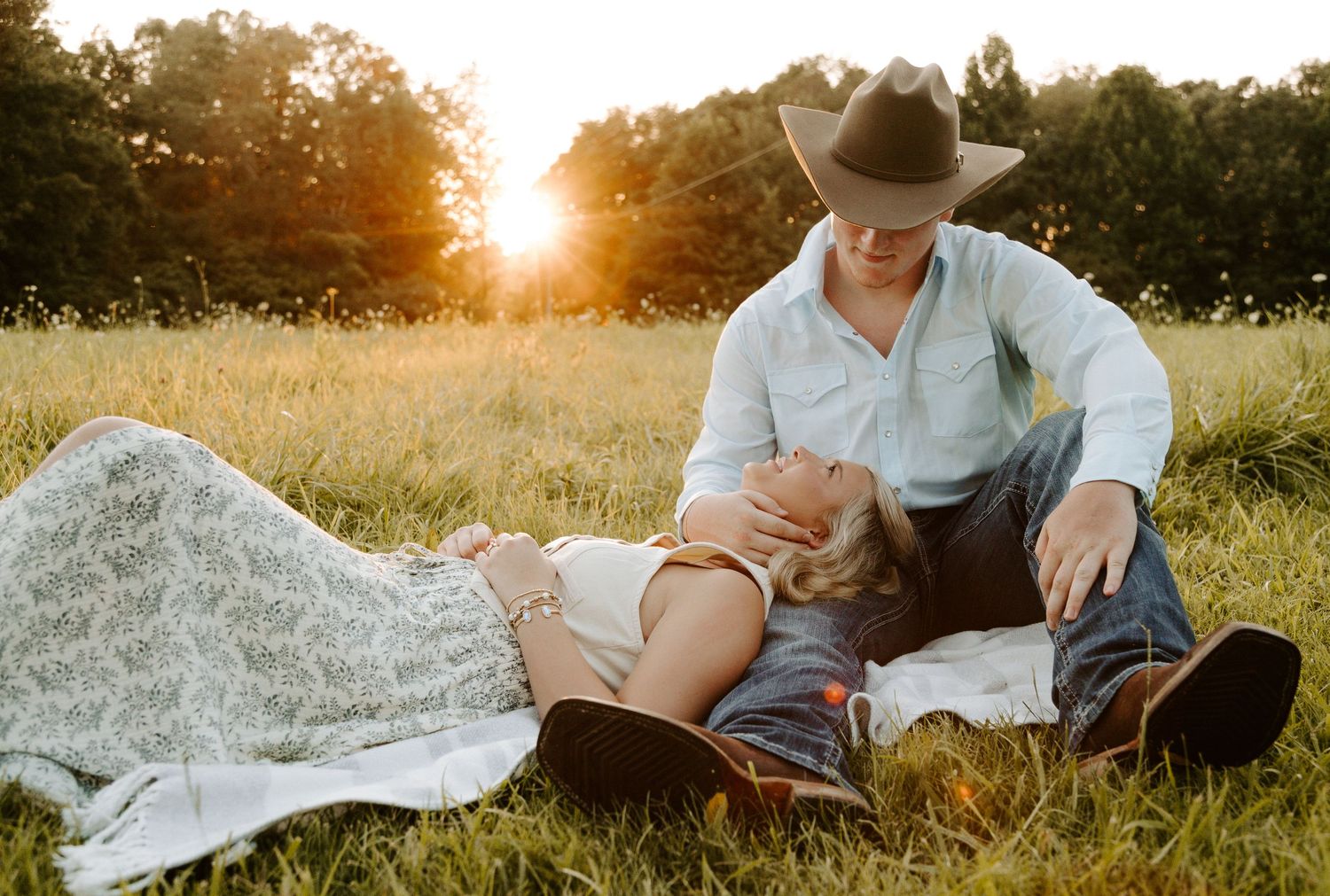Middle Tennessee farm couple's engagement photography