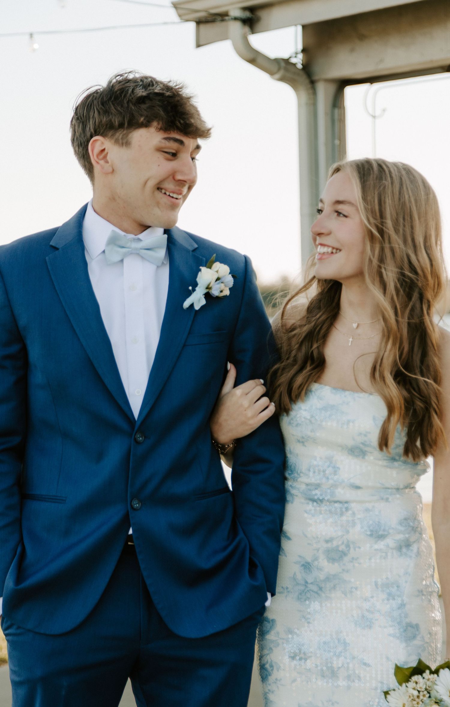 Middle Tennessee senior and prom couple's lake photography