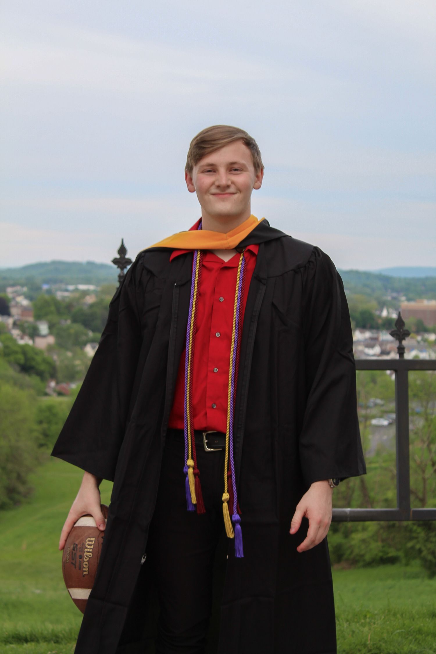 Graduation senior photos session by JLD Media.