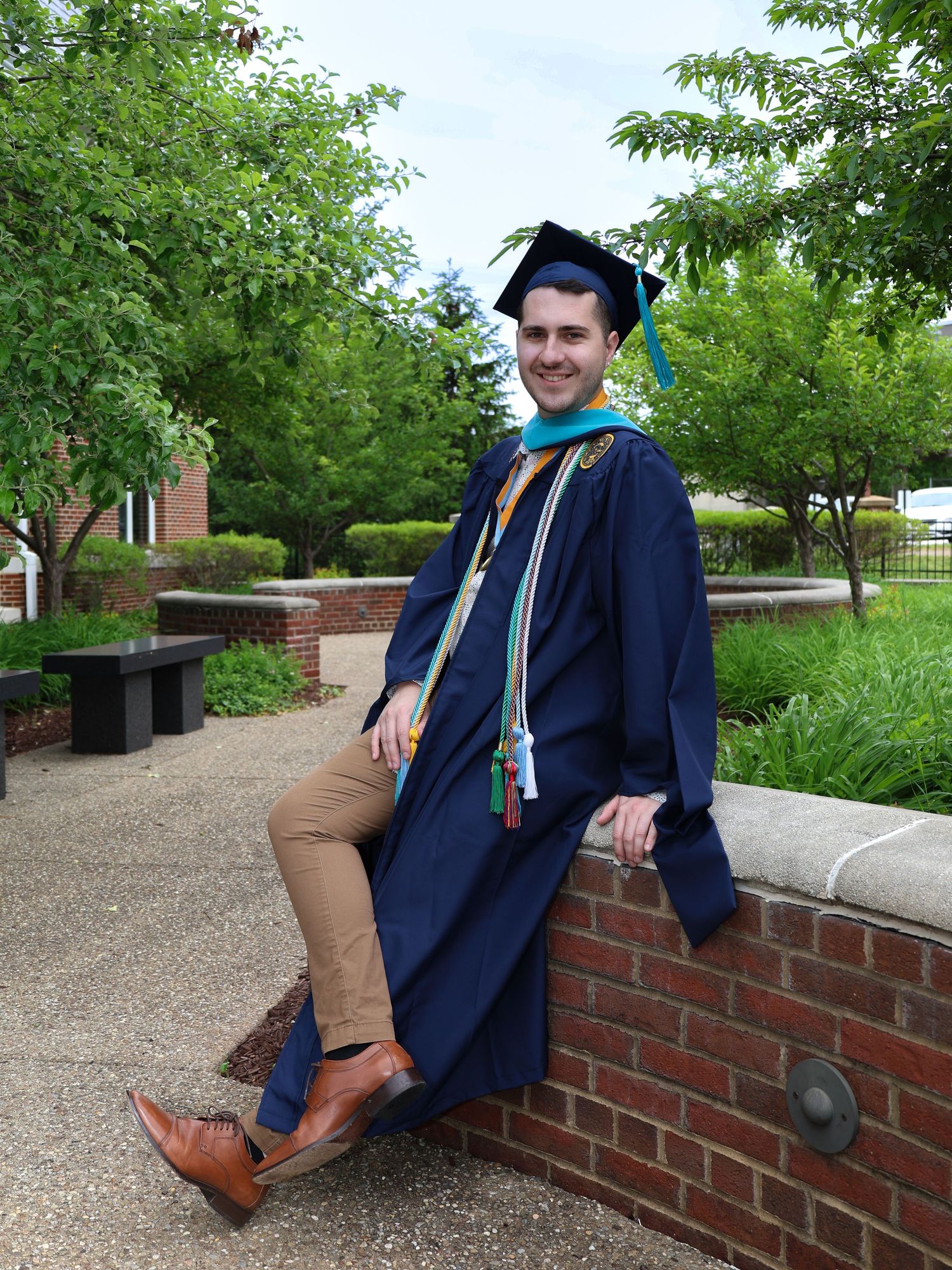 Graduation senior photos session by JLD Media.