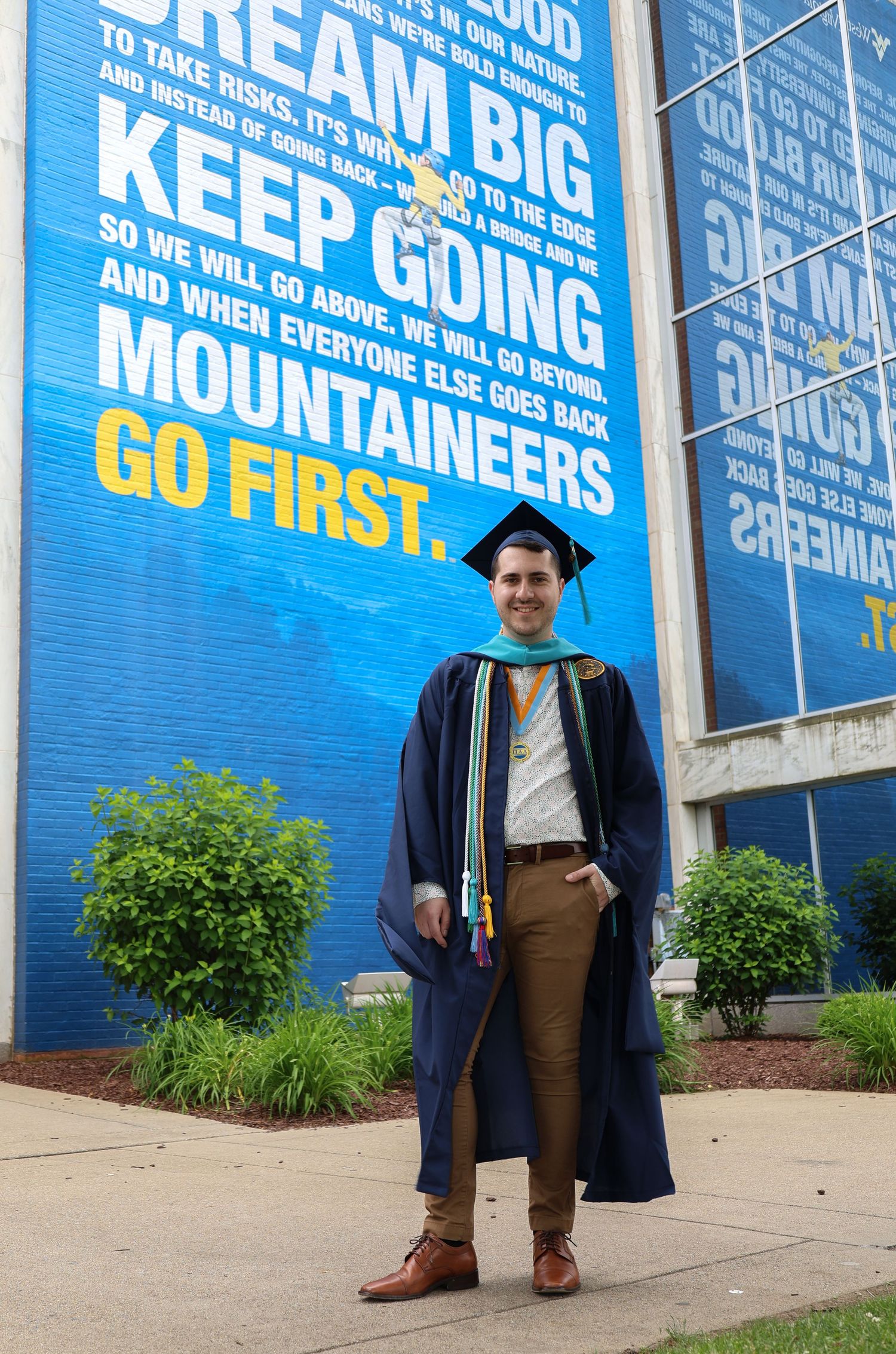 Graduation senior photos session by JLD Media.
