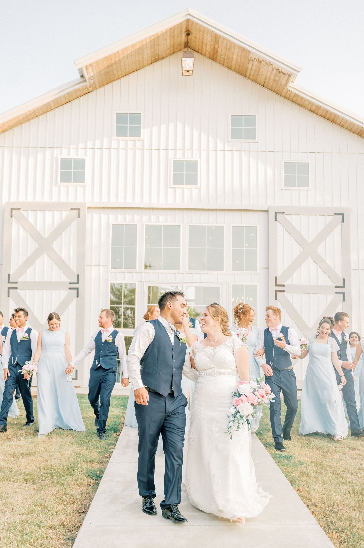 the cottonwood barn  | The DeLain Co Wedding Planning and Coordination