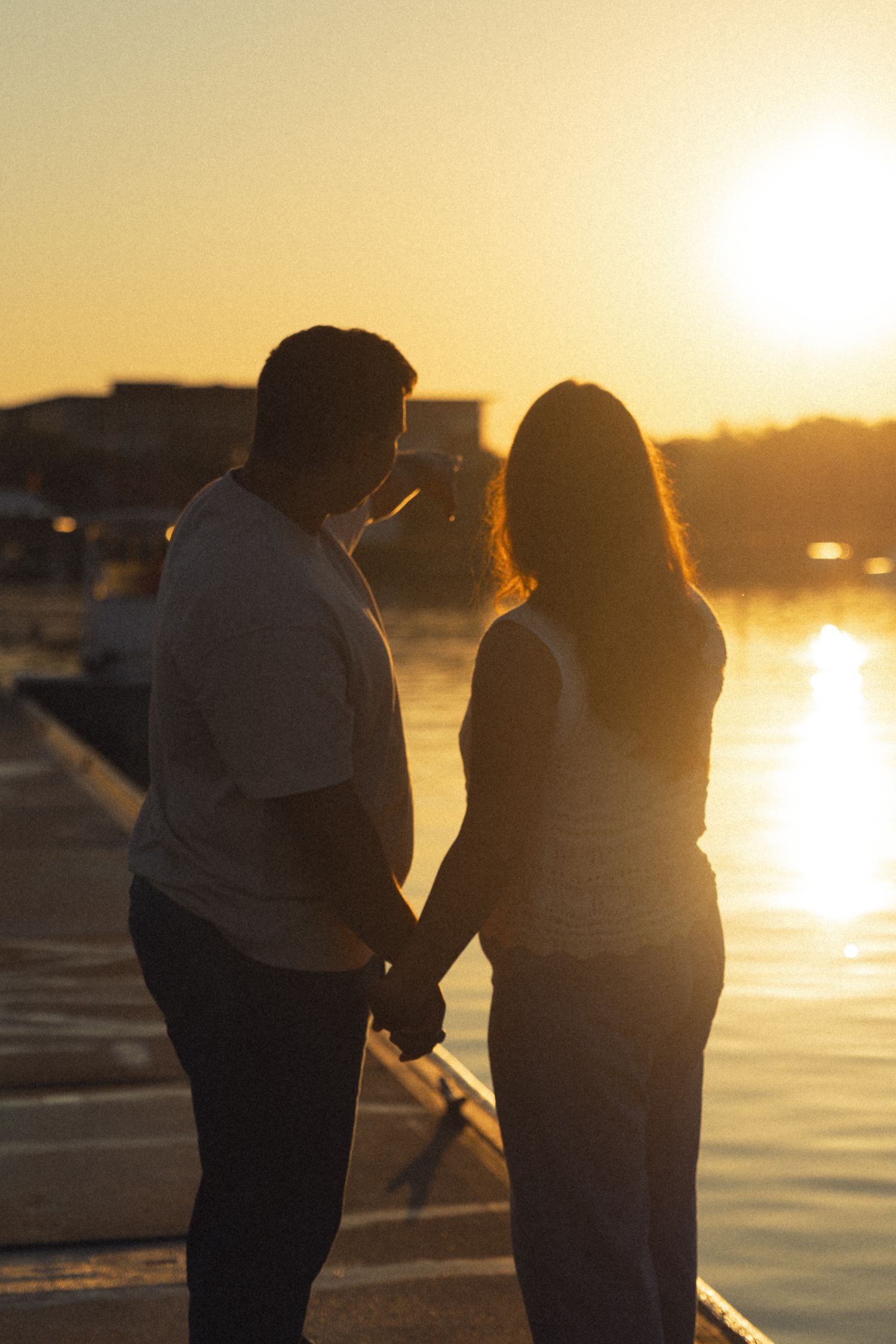 Couples Photographer in Charleston. 
Couple Photographer in South Carolina, Couple Getting Engaged at Shem Creek Docks
