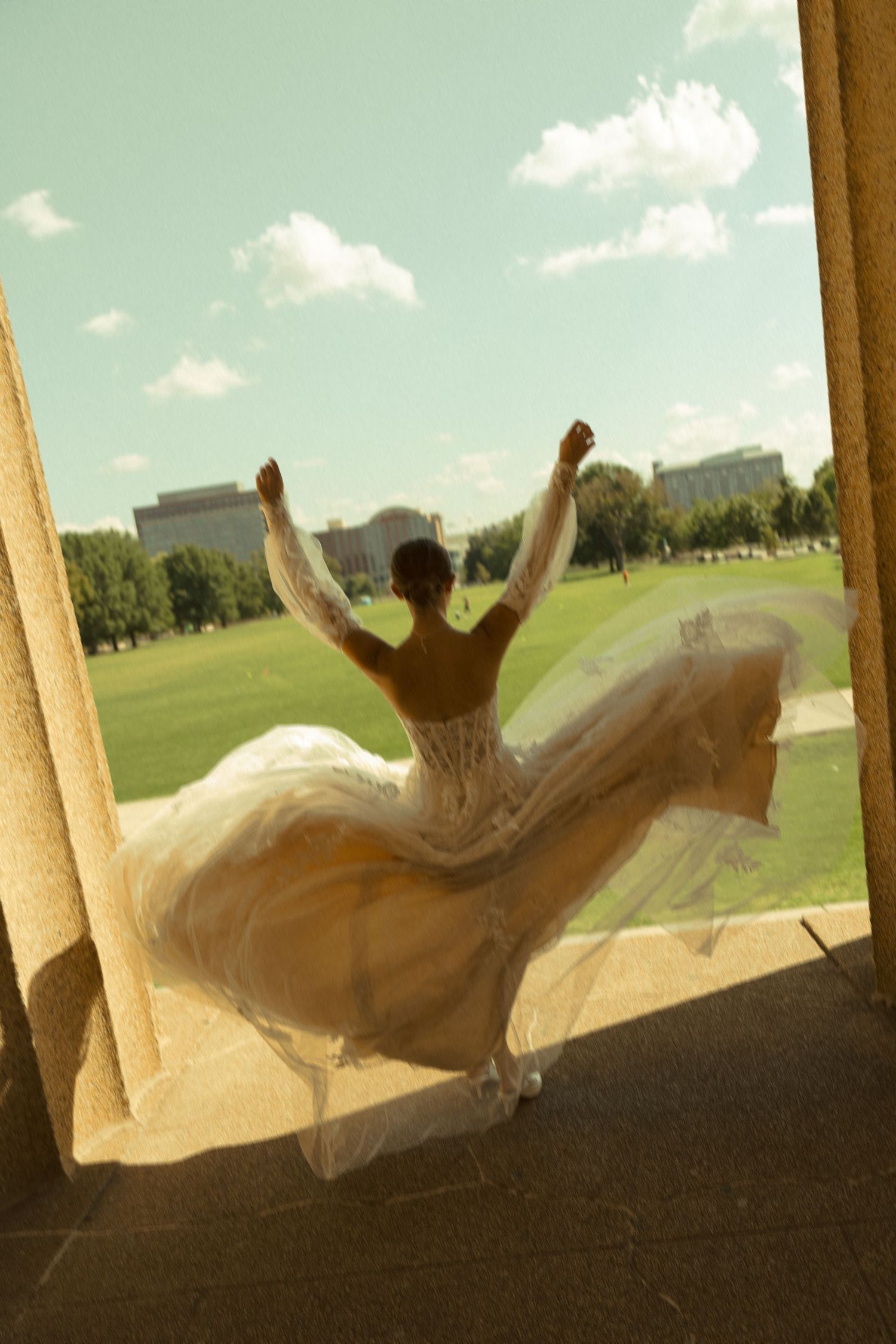 Nashville, Tennessee Bridal Portrait take at Centennial Park, Tennessee Wedding Photographer, 
Wedding Photographer in Nashville TN