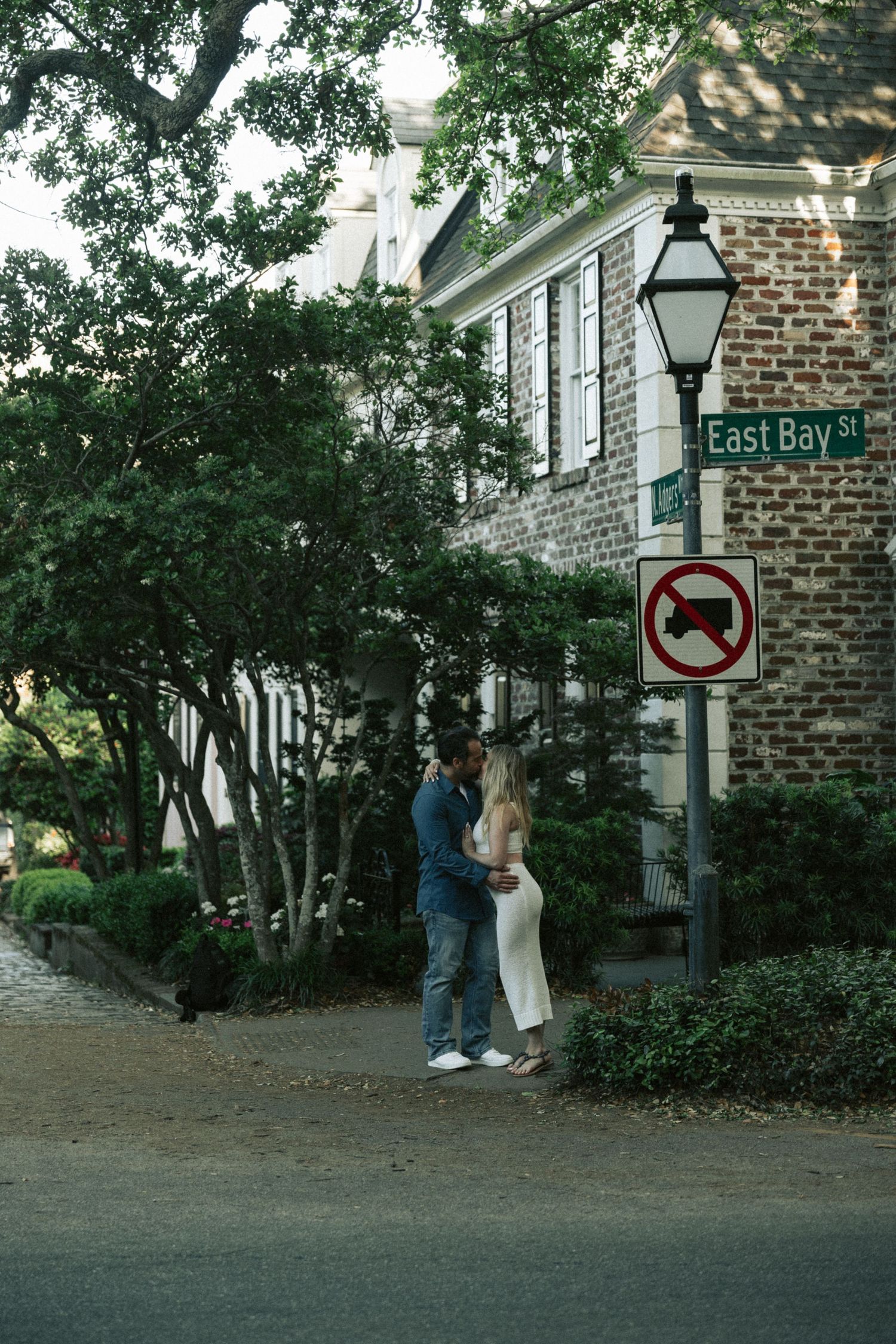 Downtown Charleston South Carolina Engagement Photos, Rainbow Row Engagement Photos, South Carolina Photographer