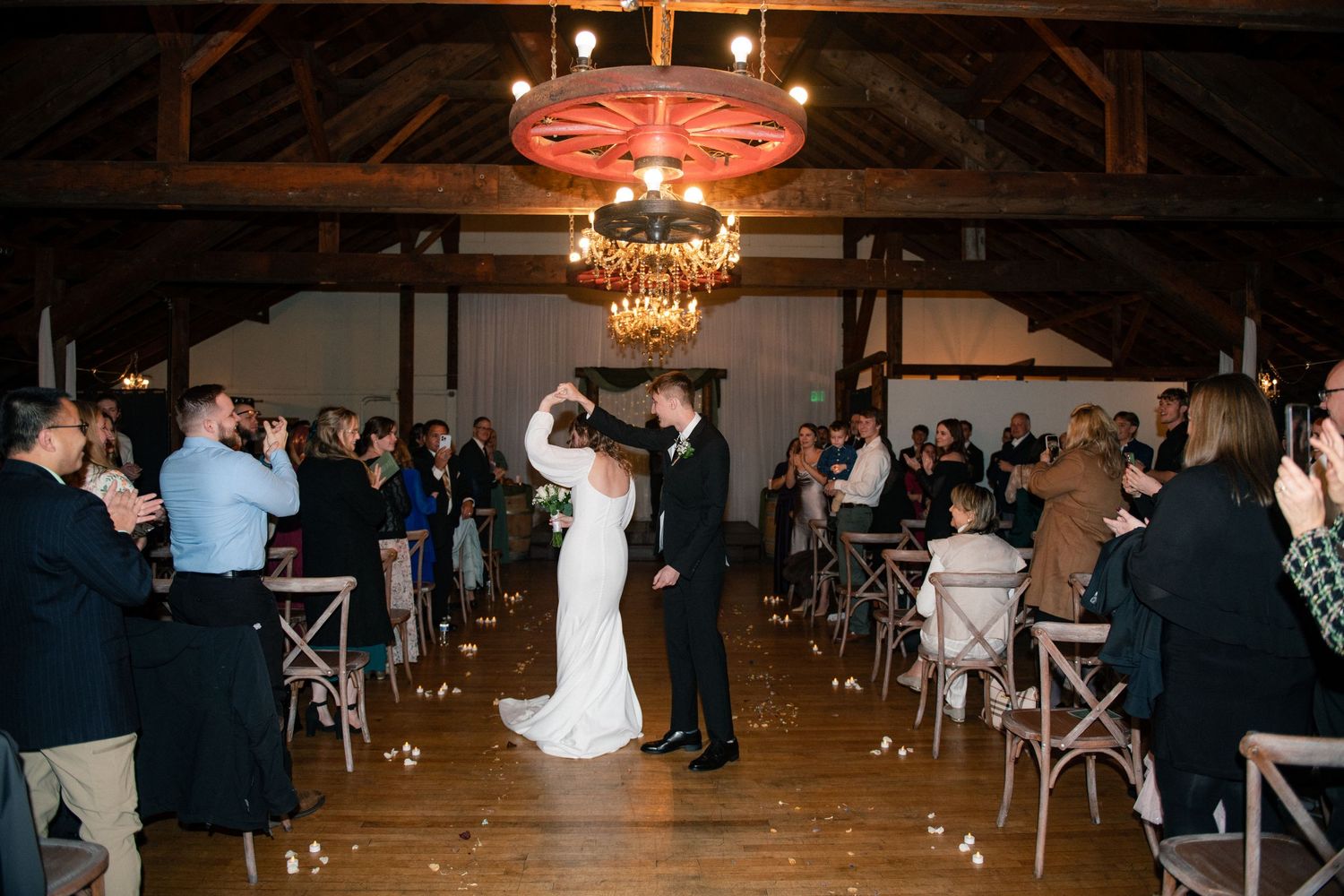 Classic, vibey wedding photography in Washington of the Pacific Northwest at Copper Gables barn during a magical winter day.