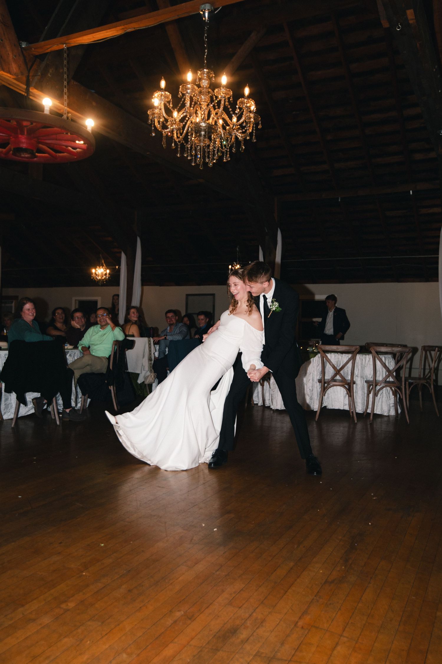 Classic, vibey wedding photography in Washington of the Pacific Northwest at Copper Gables barn during a magical winter day.