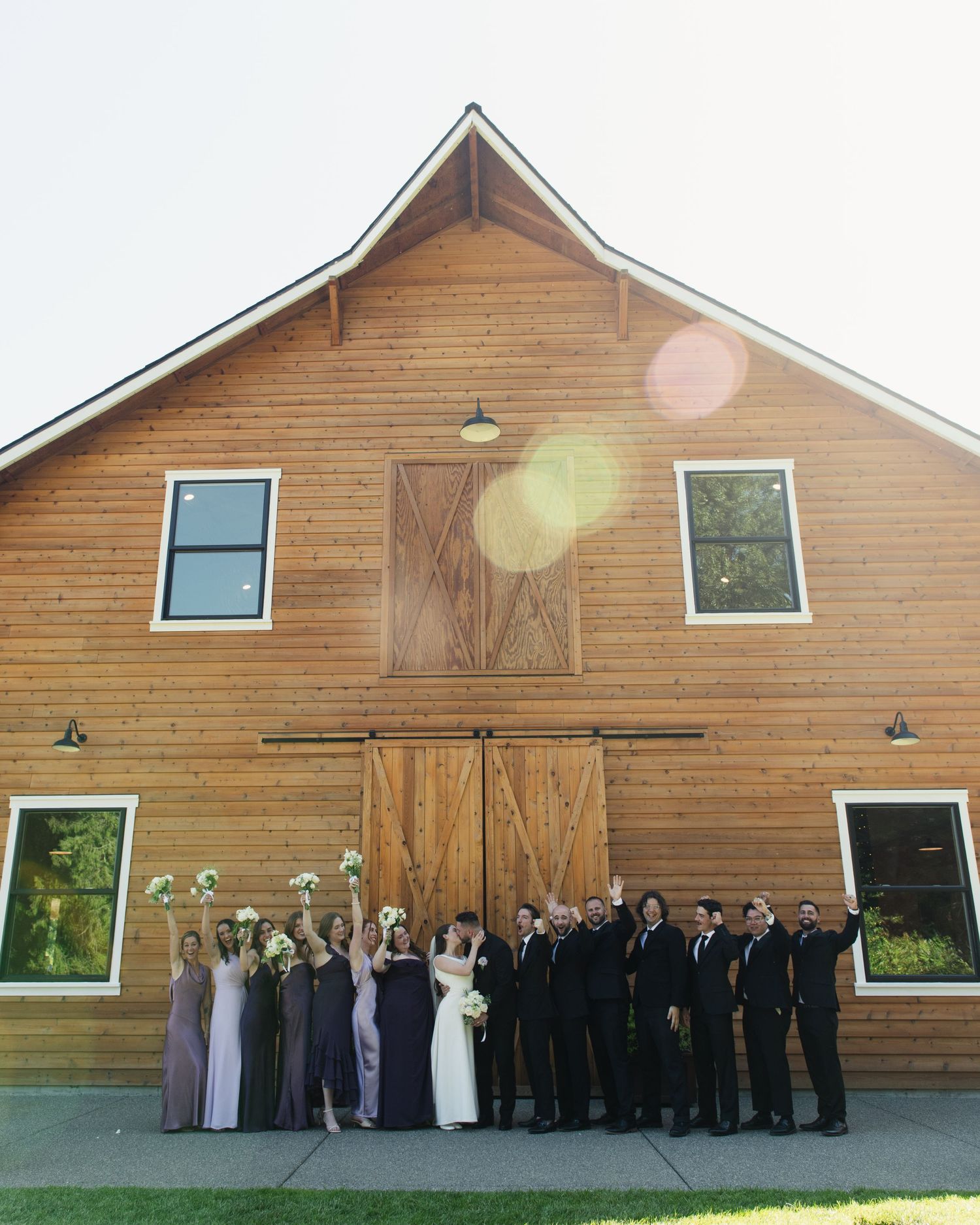 Dreamy wedding photography near Seattle, Washington at Edlynn Farm in Graham, Washington under Mt. Rainier during the summer.