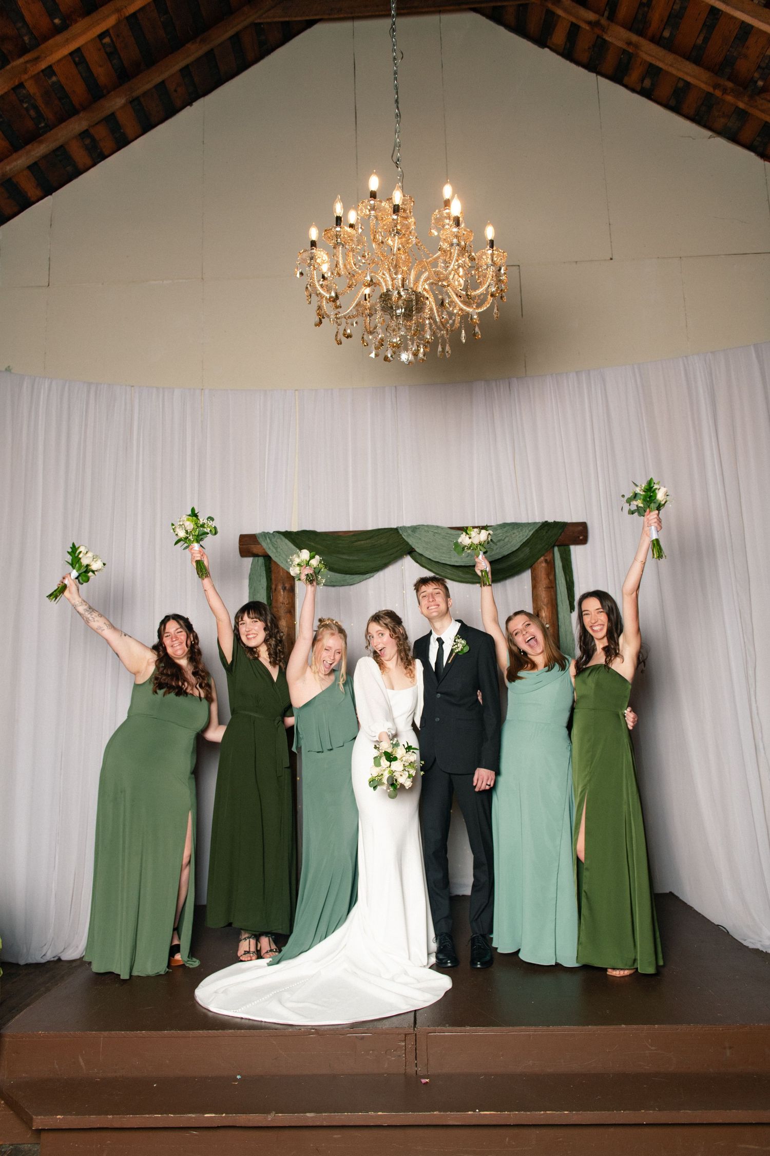 Classic, vibey wedding photography in Washington of the Pacific Northwest at Copper Gables barn during a magical winter day.