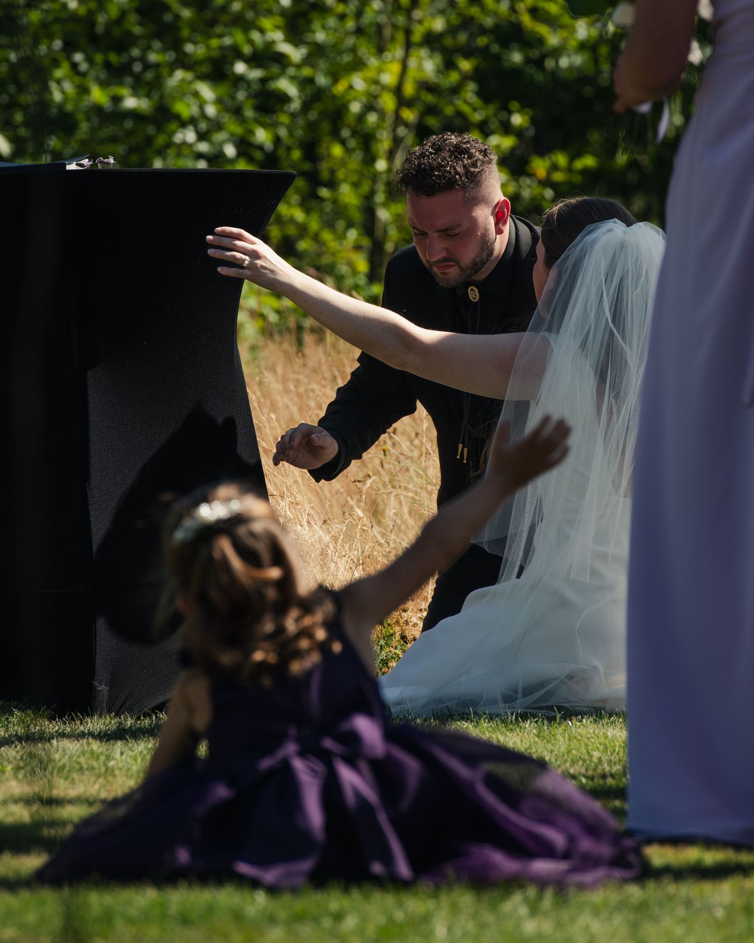 Dreamy wedding photography near Seattle, Washington at Edlynn Farm in Graham, Washington under Mt. Rainier during the summer.