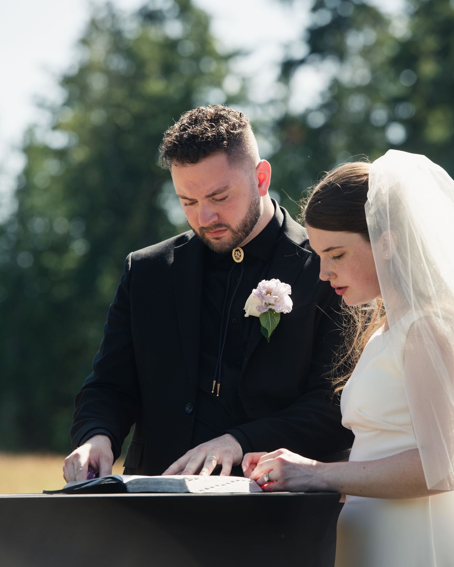 Dreamy wedding photography near Seattle, Washington at Edlynn Farm in Graham, Washington under Mt. Rainier during the summer.