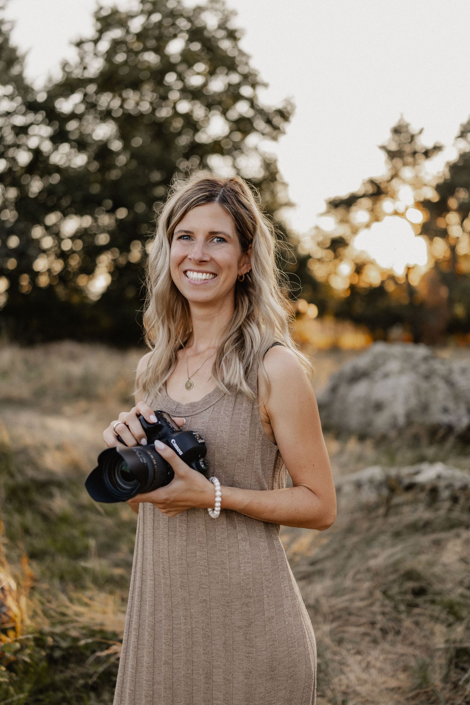 Fotografin mit Kamera