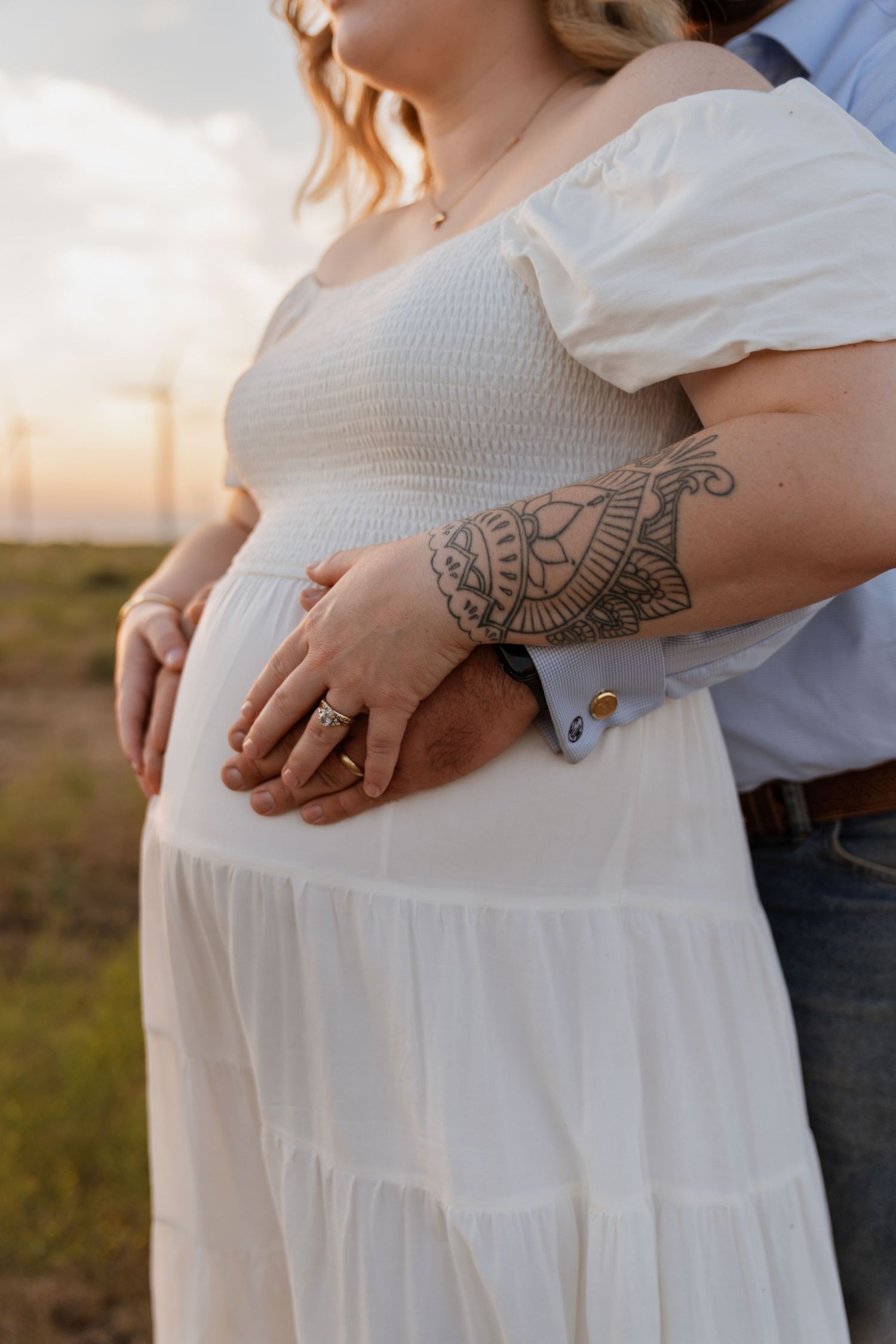 Sunset maternity session in West Texas with Rachel Nicole Photography