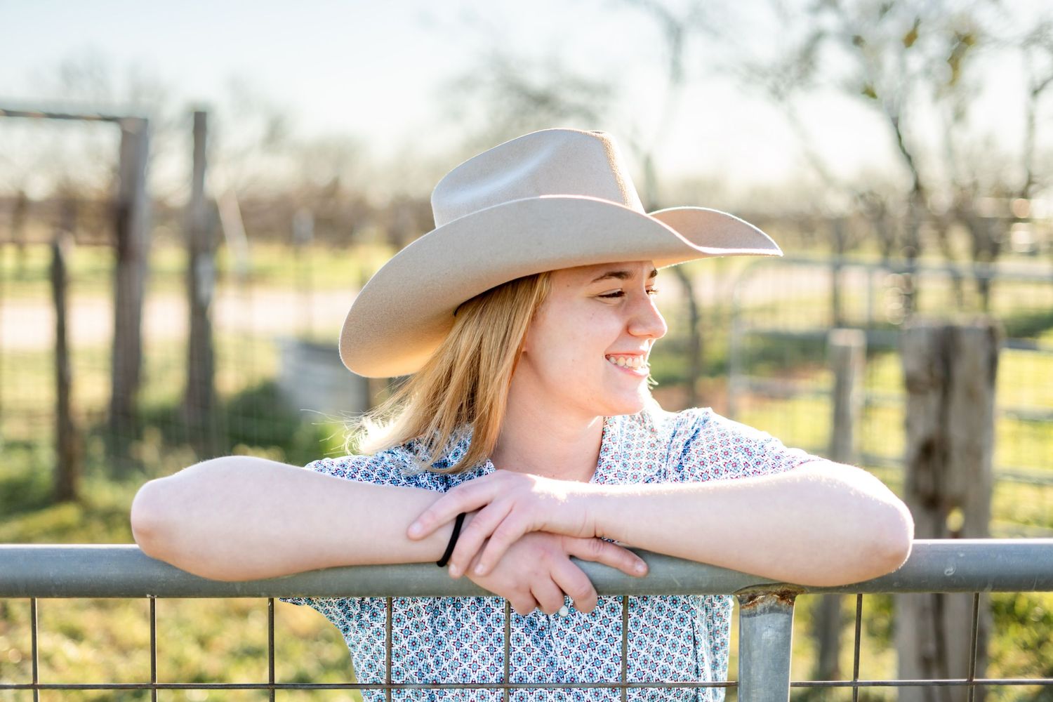 Sunset senior girl session in Sweetwater, Texas