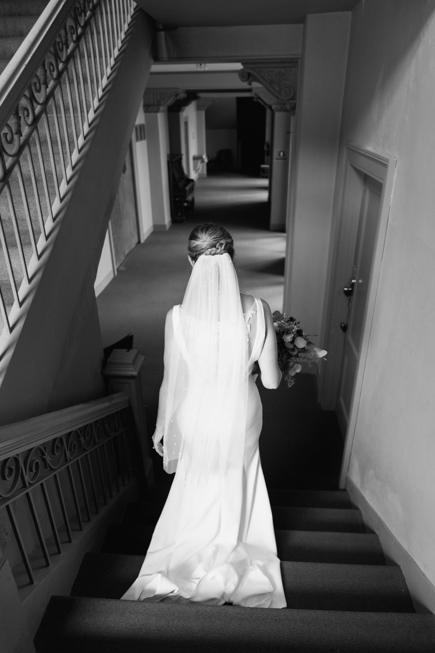 Black and white bridal moments in Sweetwater, Texas