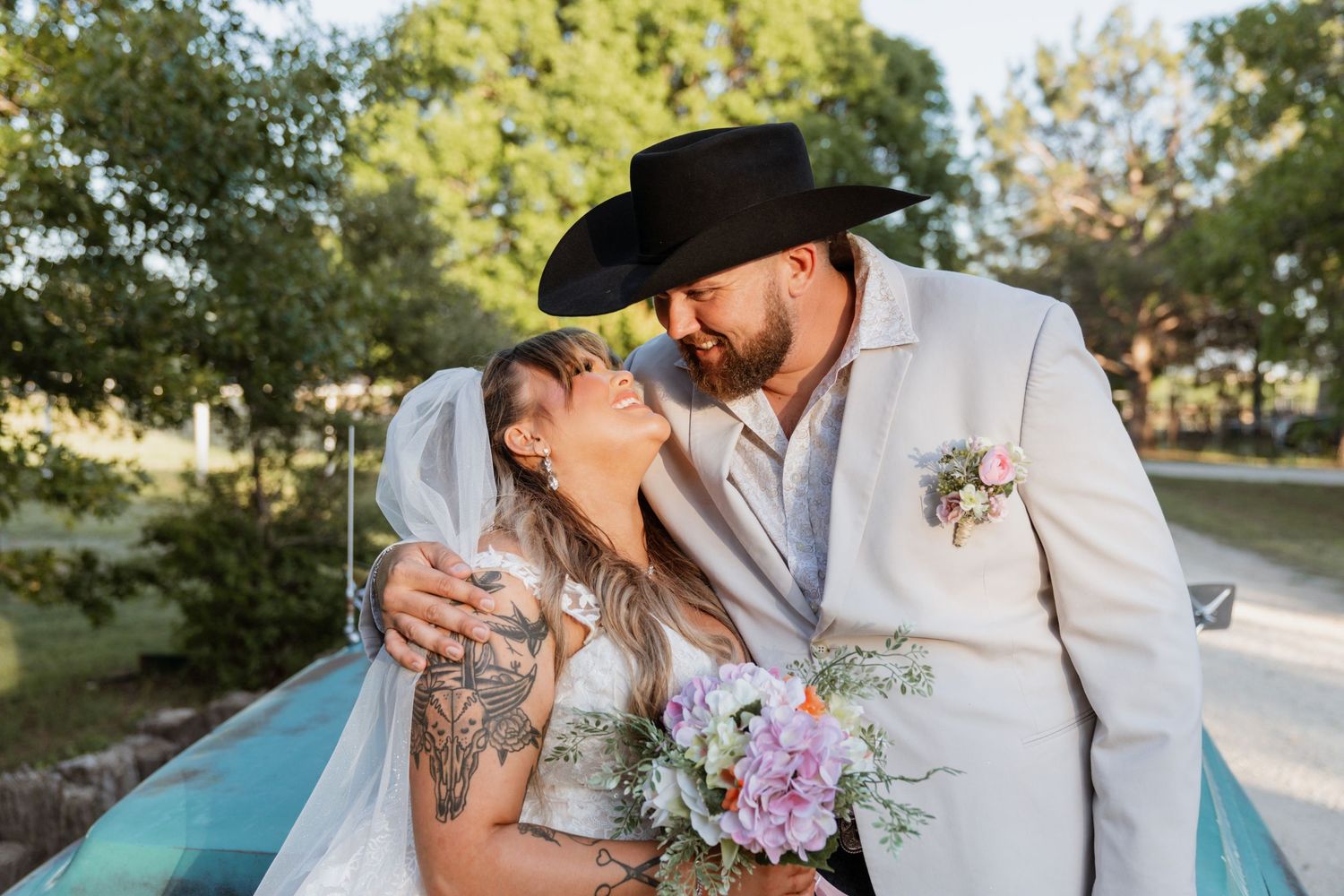 Sunset moments from outdoor wedding in west Texas