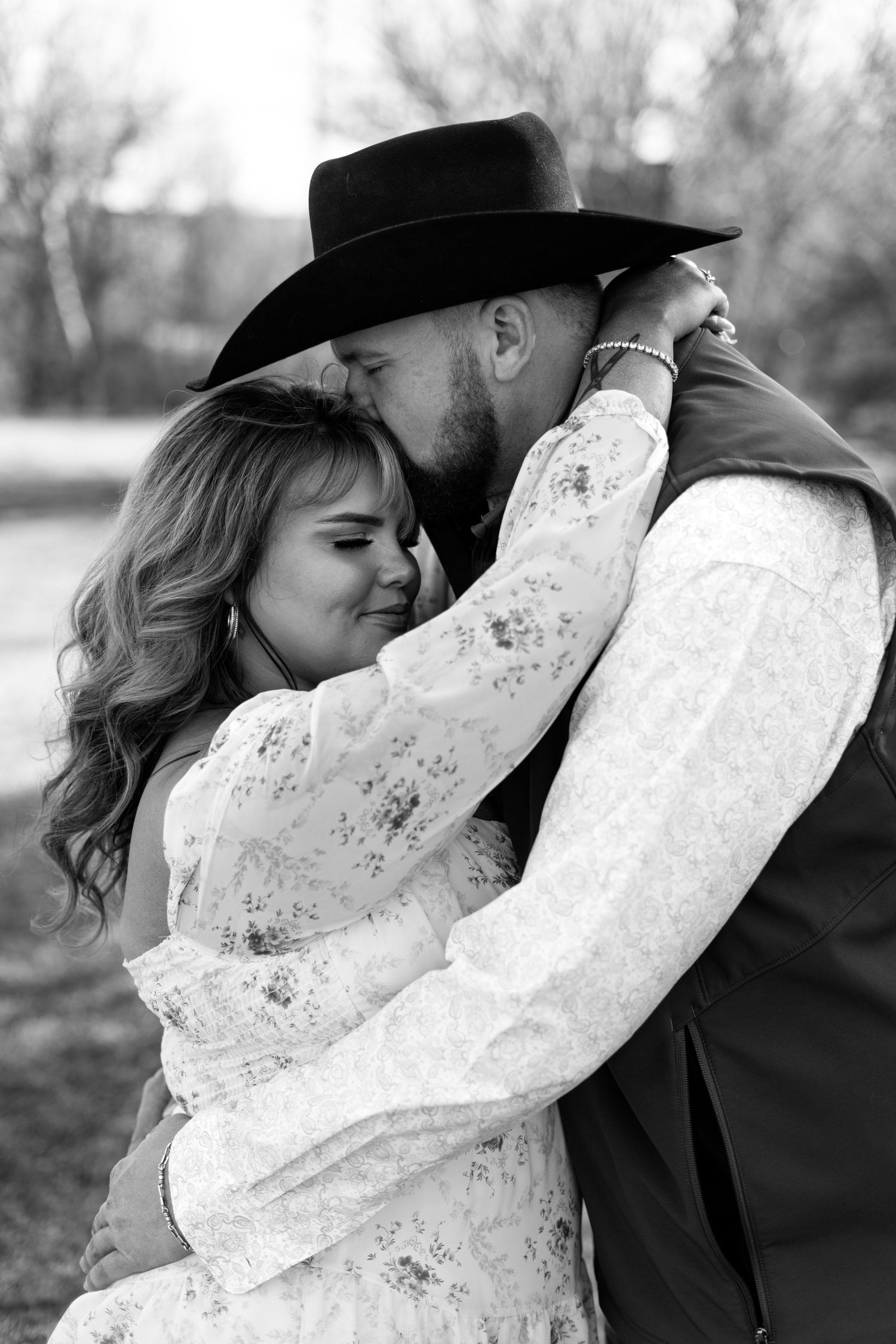 Engagement session in black and white of sweet couple in Sweetwater, Texas