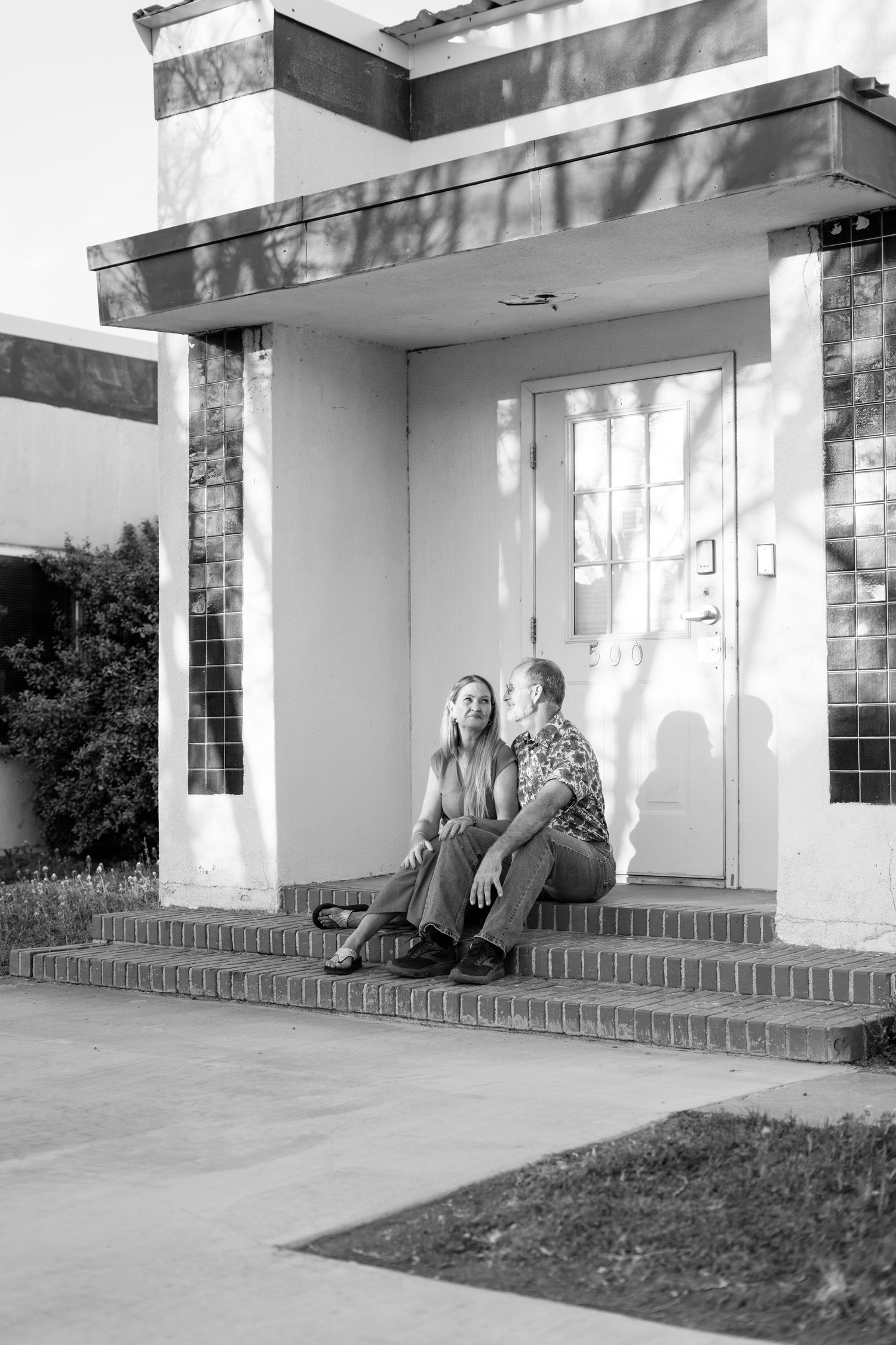 later in age sweet couple session in black and white in Sweetwater, Texas