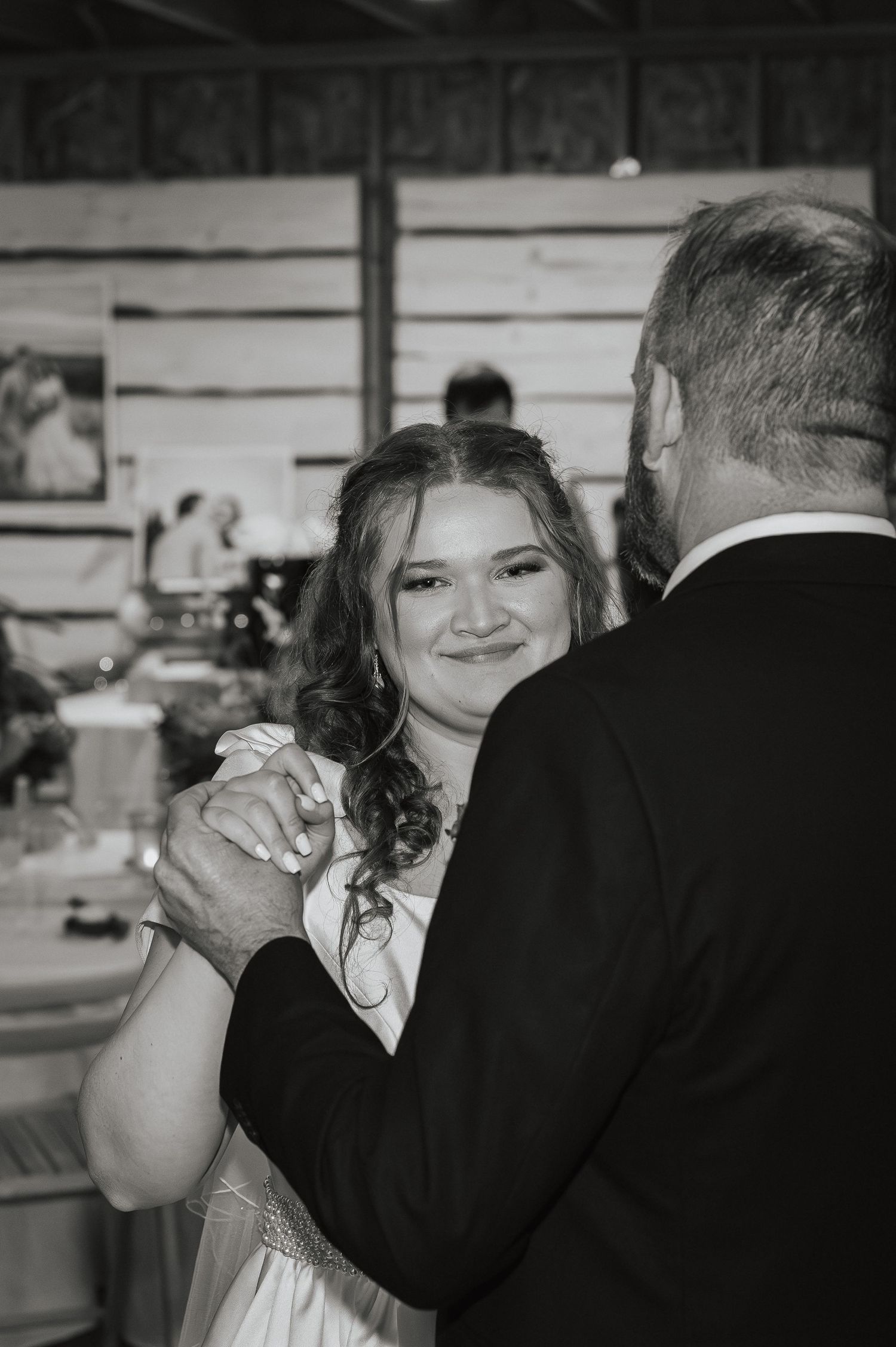 Bride dancing with her father at a wedding reception in Kuna, Idaho