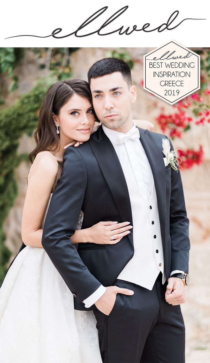 Elegant wedding portrait on the Athens Riviera in Greece, photographed with natural light.