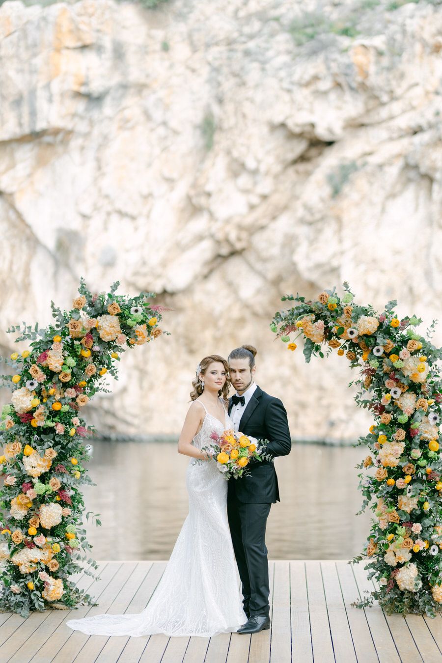 Λίμνη Βουλιαγμένης γάμος Athens Riviera wedding venue με θέα στο νερό