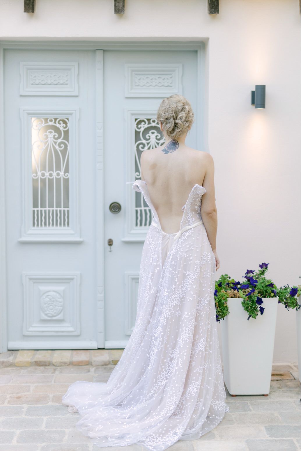 International wedding bride in Greece photographed with natural light and refined editorial feel