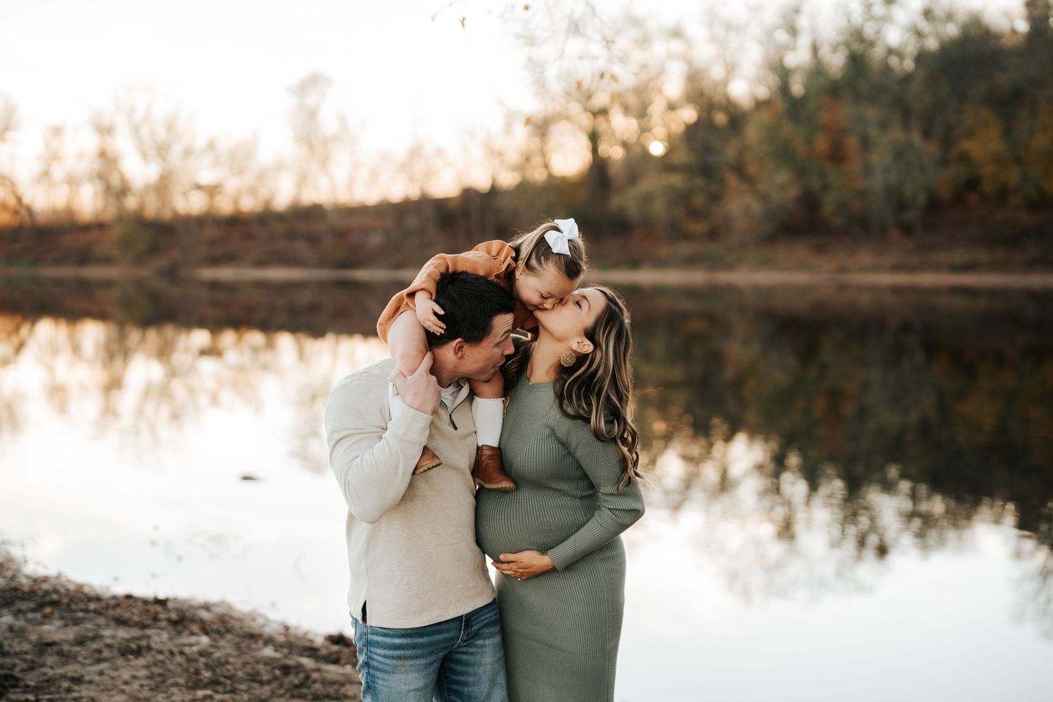 Maternity Photos at Sunset in Lewisburg PA