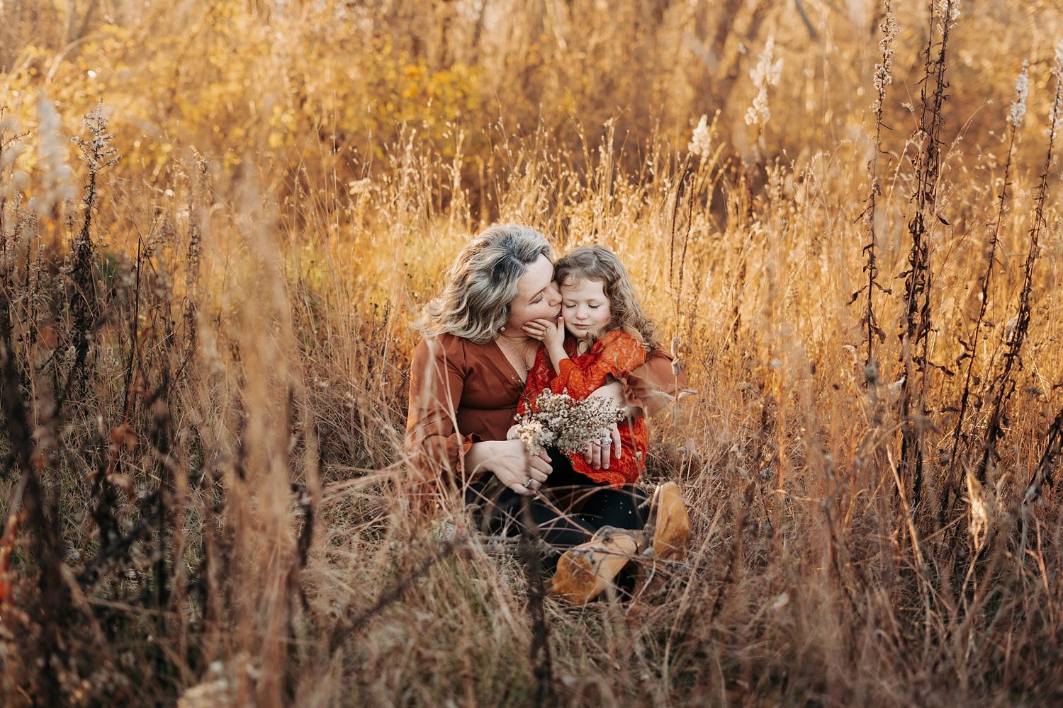 International Wedding and Portrait Photographer based in Michigan.  Specializing in wedding photography, senior photography, and families
