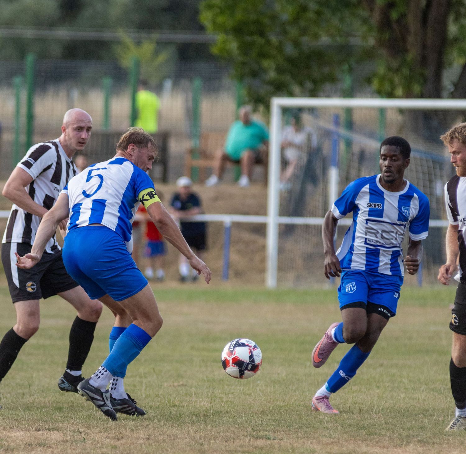 Amesbury town fc player and Bemerton heath harlequins fc player