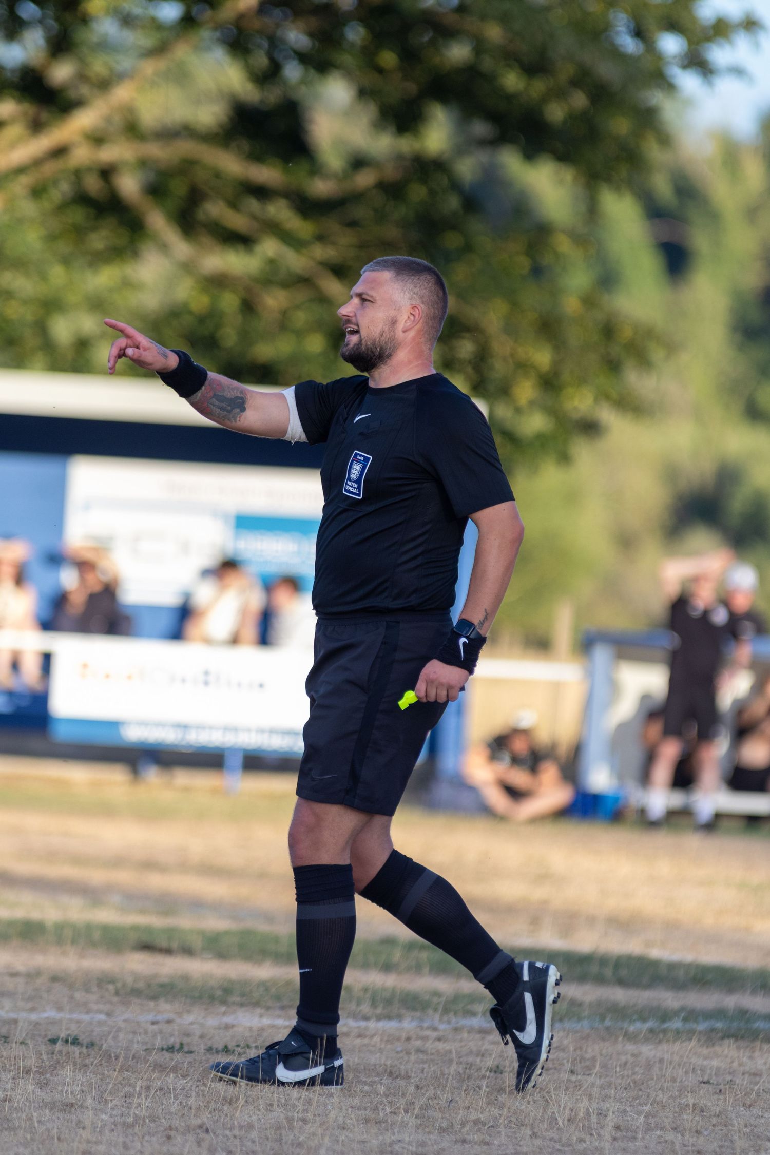 referee