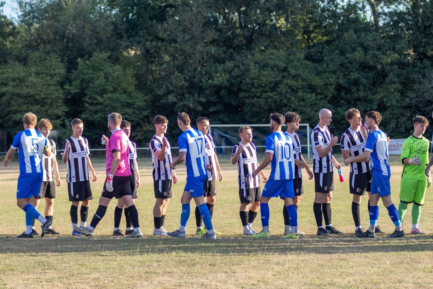 prematch hand shake