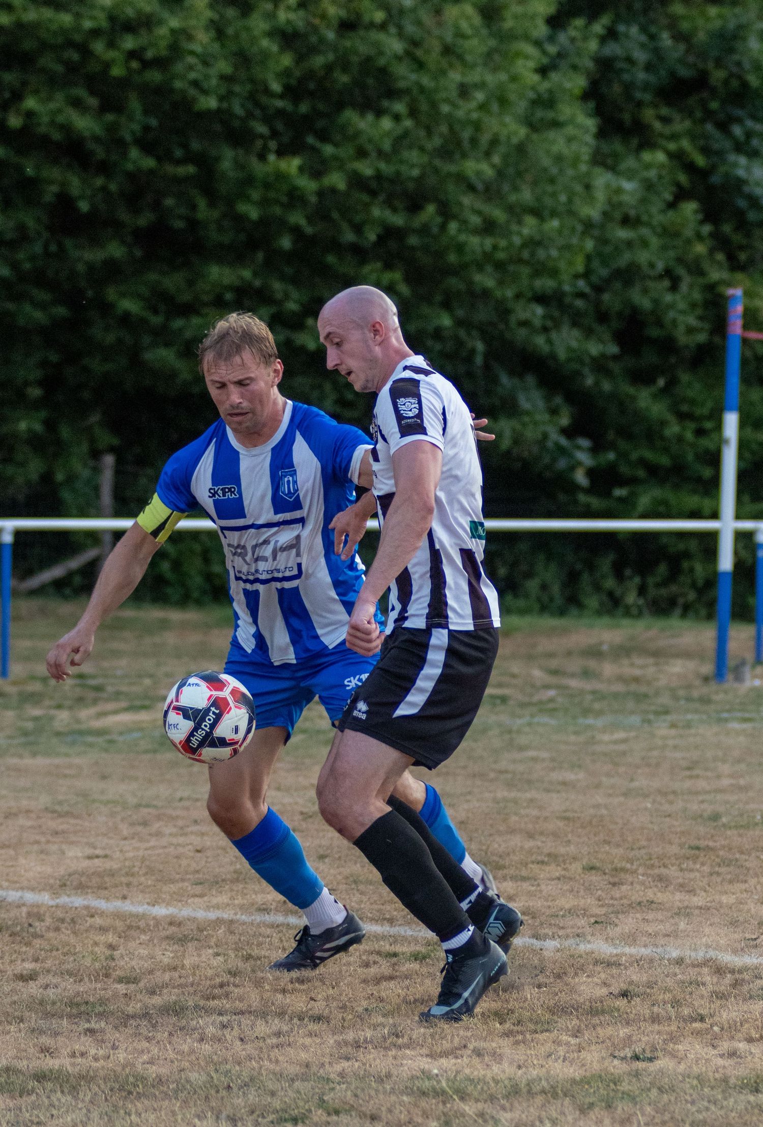 Amesbury town fc player and Bemerton heath harlequins fc player