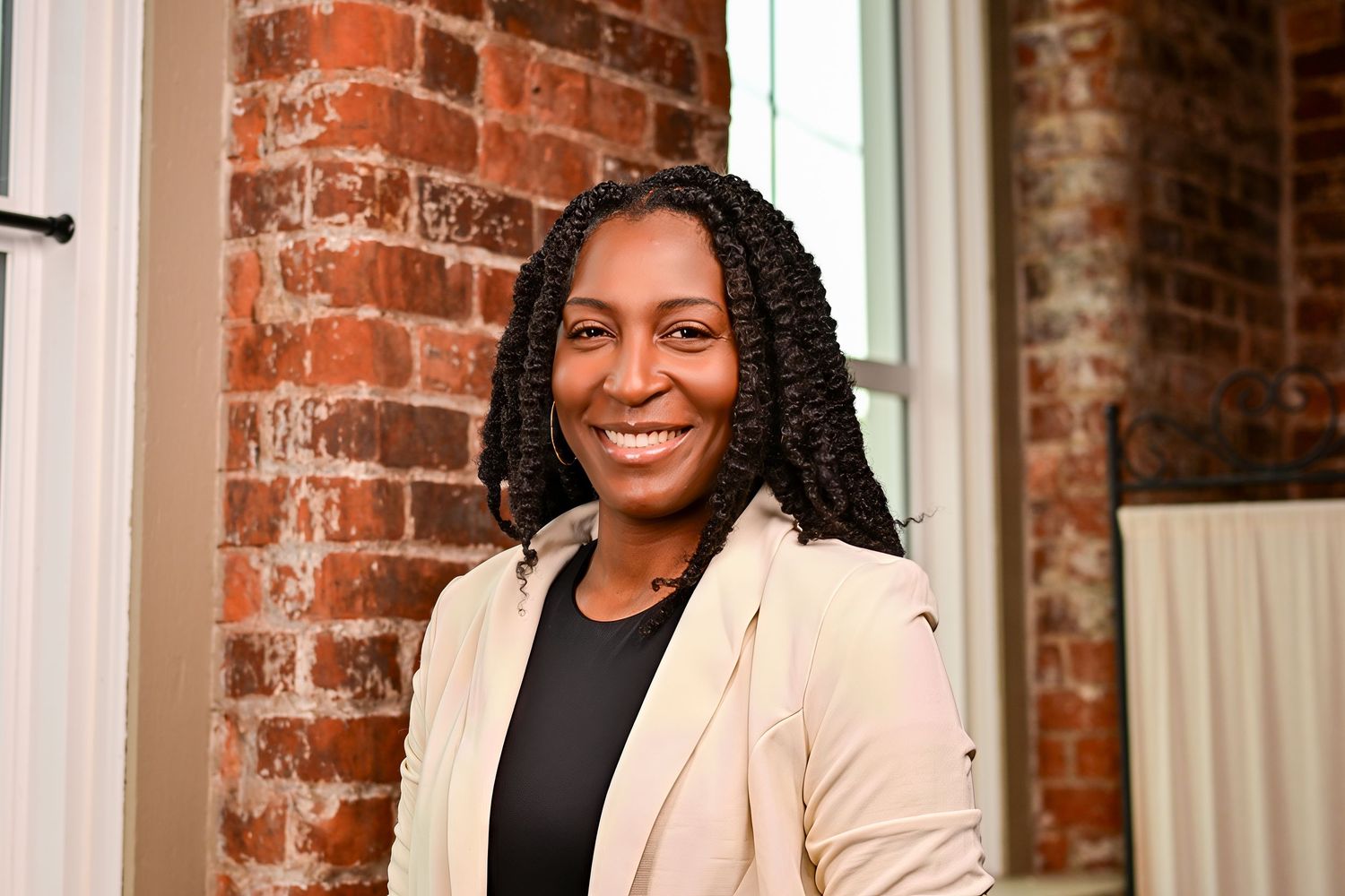 professional headshots Dayton OH, corporate headshots Dayton, creative business portraits, photographer in Dayton Ohio, commercial branding
